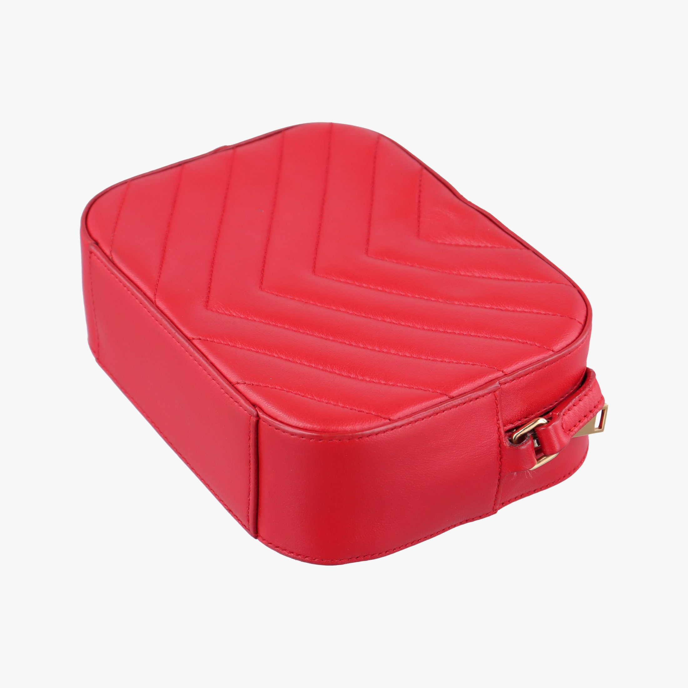 Pre-owned Yves Saint Laurent LOU camera Red Leather 395793 shoulderbag | stylenewstar