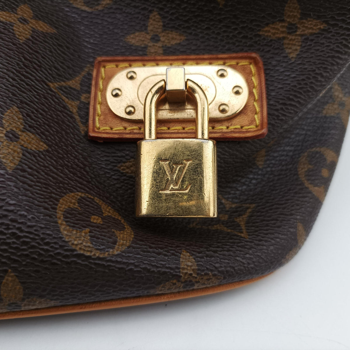 Pre-owned Louis Vuitton Neo Brown×Beige Monogram Canvas M40372 shoulderbag | stylenewstar