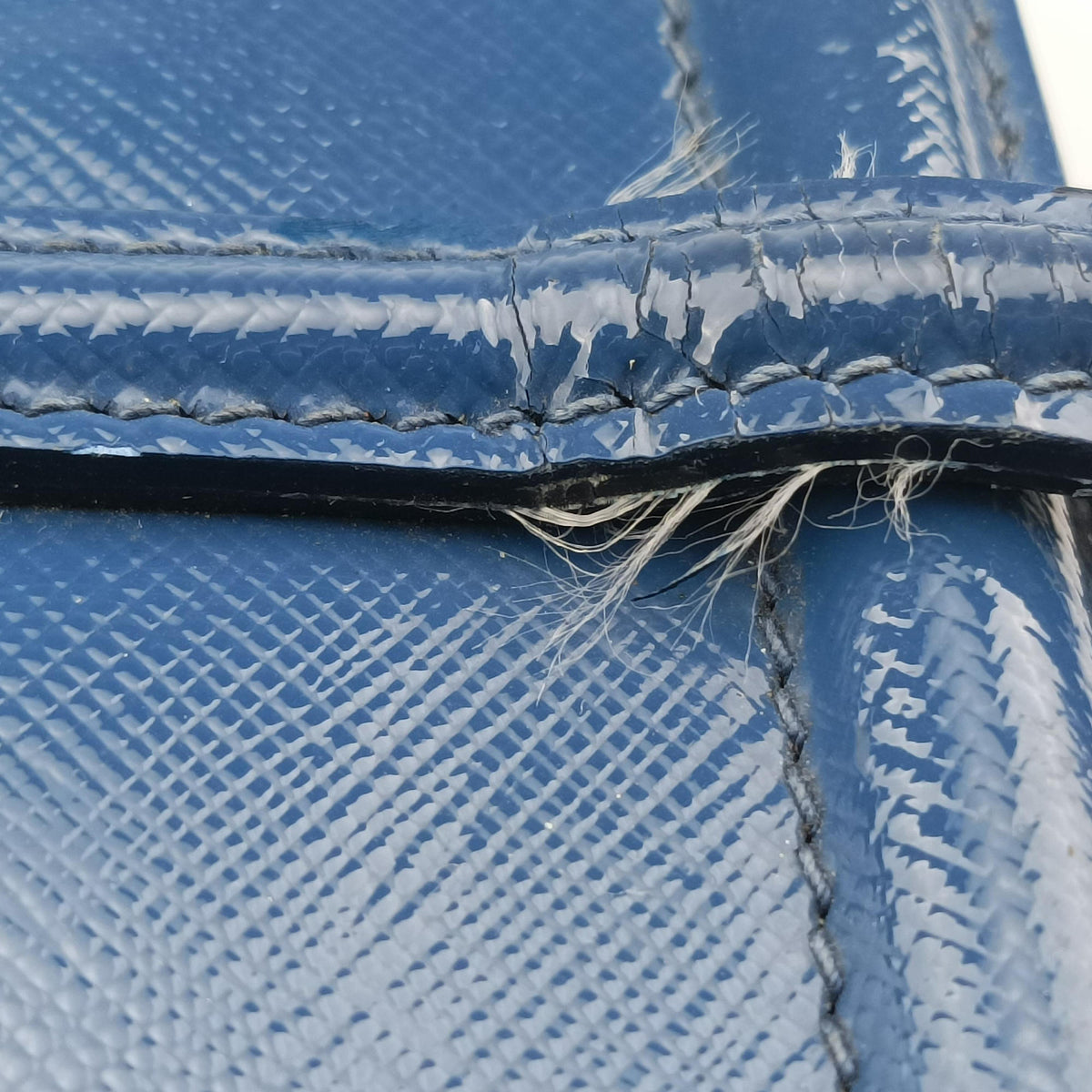Pre-owned Prada Parabole Tote Blue Patent BN2411 handbag | stylenewstar