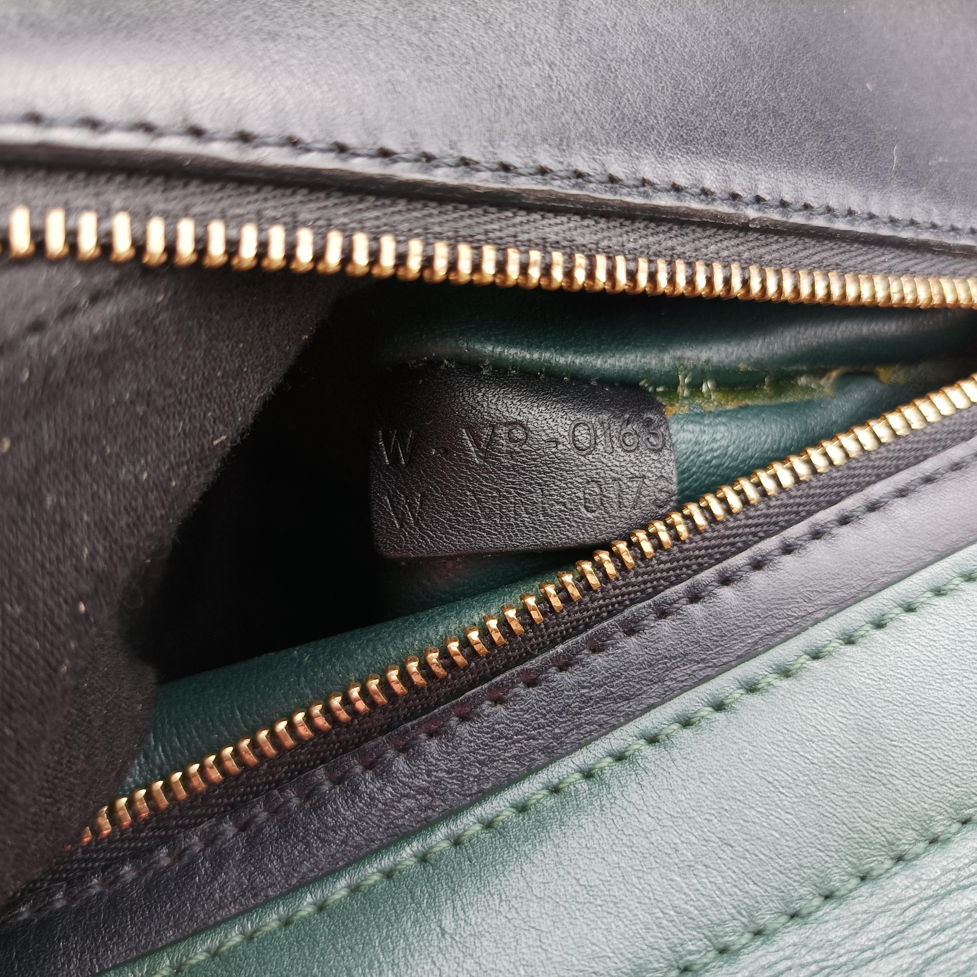 Pre-owned Celine Trapeze Green×Black Leather  shoulderbag | stylenewstar