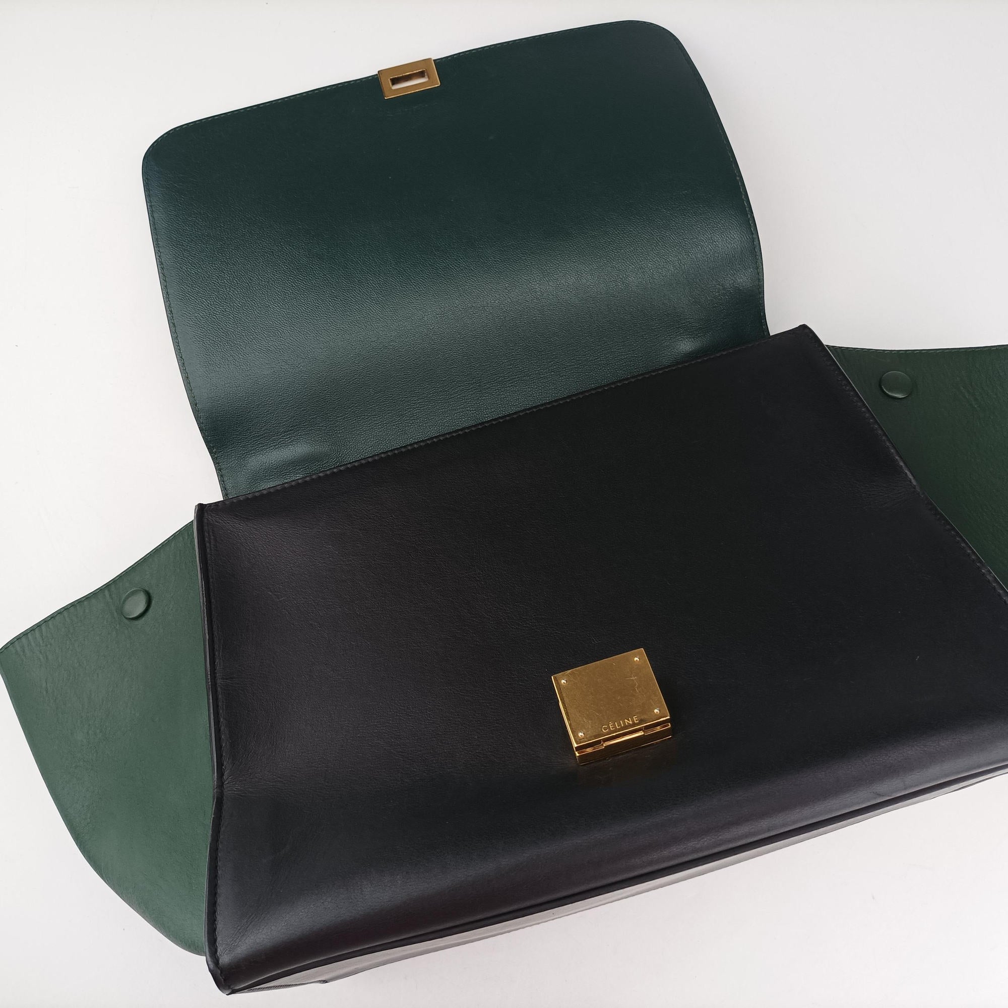 Pre-owned Celine Trapeze Green×Black Leather  shoulderbag | stylenewstar