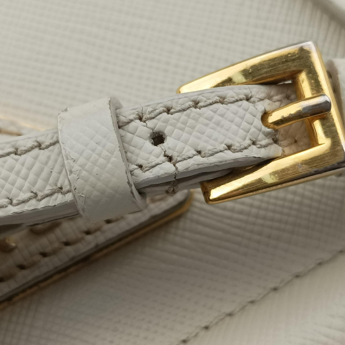 Vintage Prada Parabole Tote White SAFFIANO Leather  handbag | stylenewstar