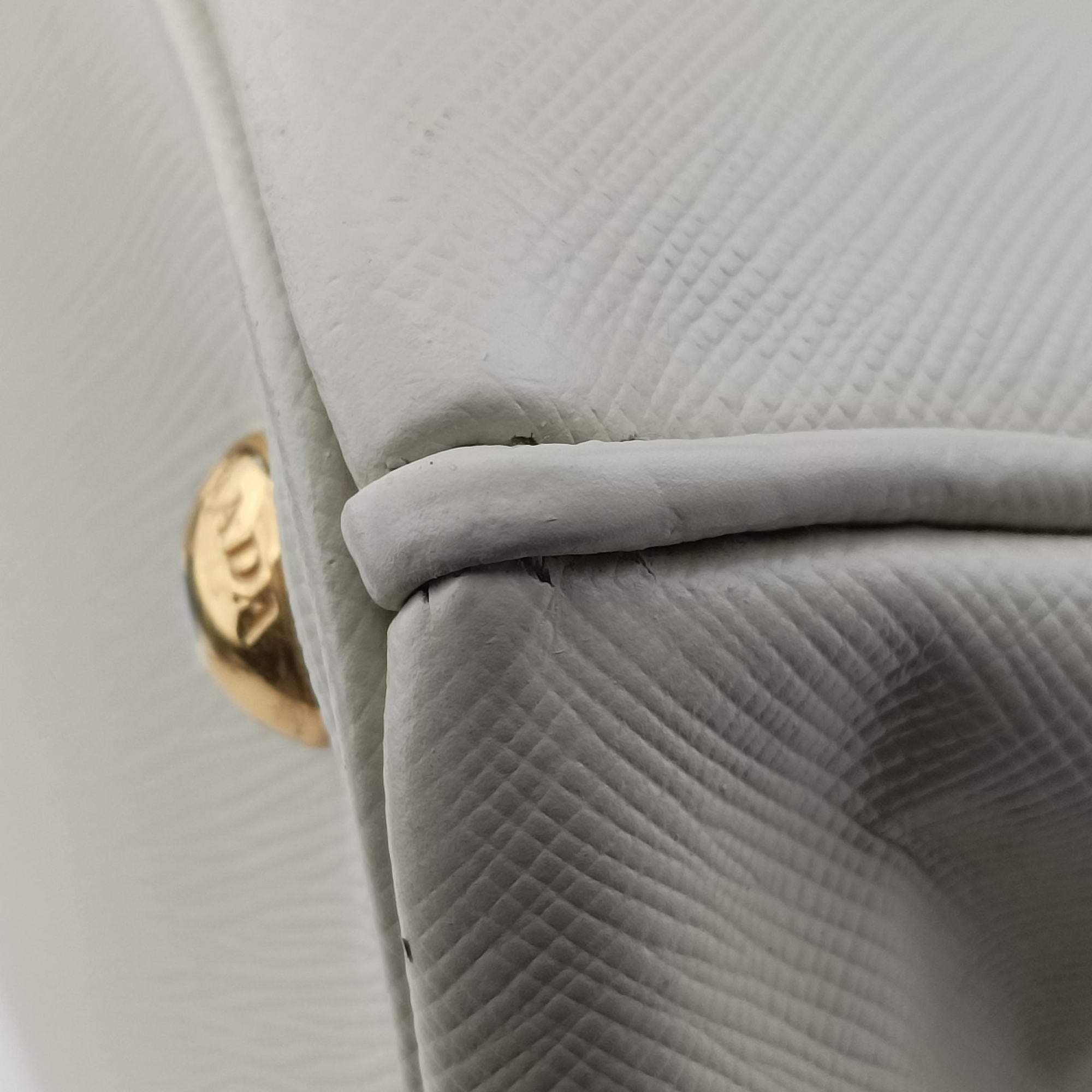 Vintage Prada Parabole Tote White SAFFIANO Leather  handbag | stylenewstar