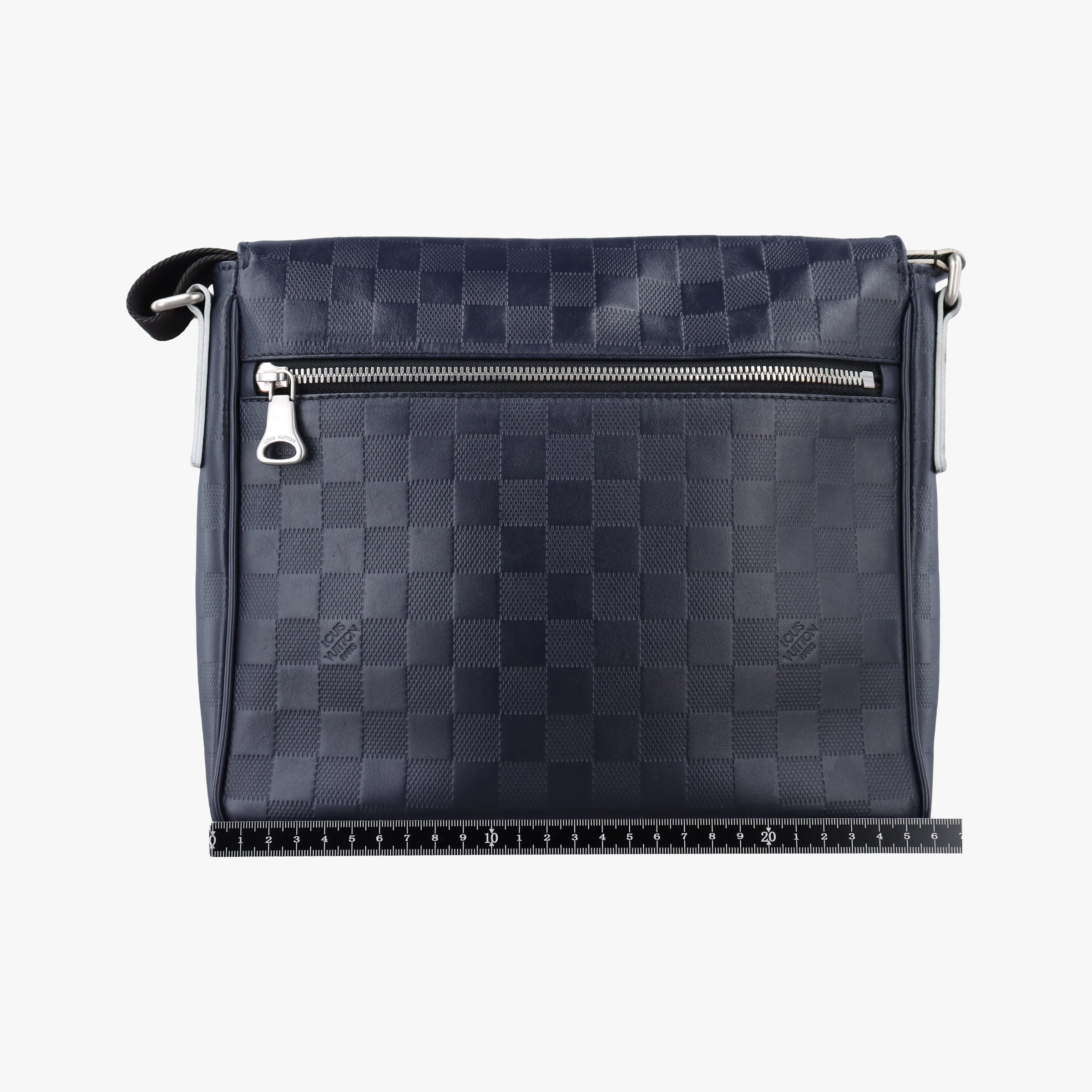 Pre-owned Louis Vuitton District PM Noir Damier Infini Leather N41033 shoulderbag | stylenewstar