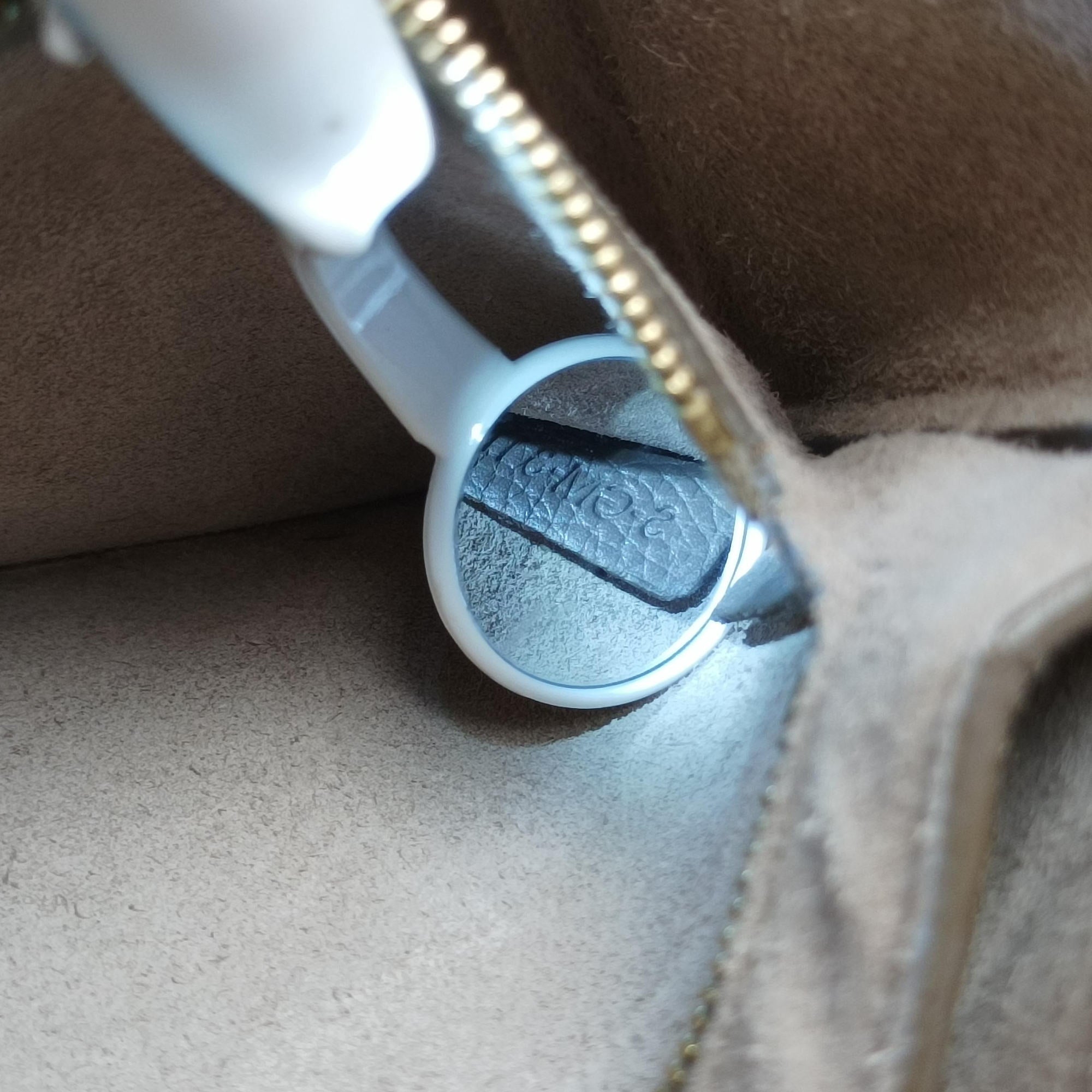 Secondhand Celine Sangle Bucket Small Brown Leather  shoulderbag | stylenewstar