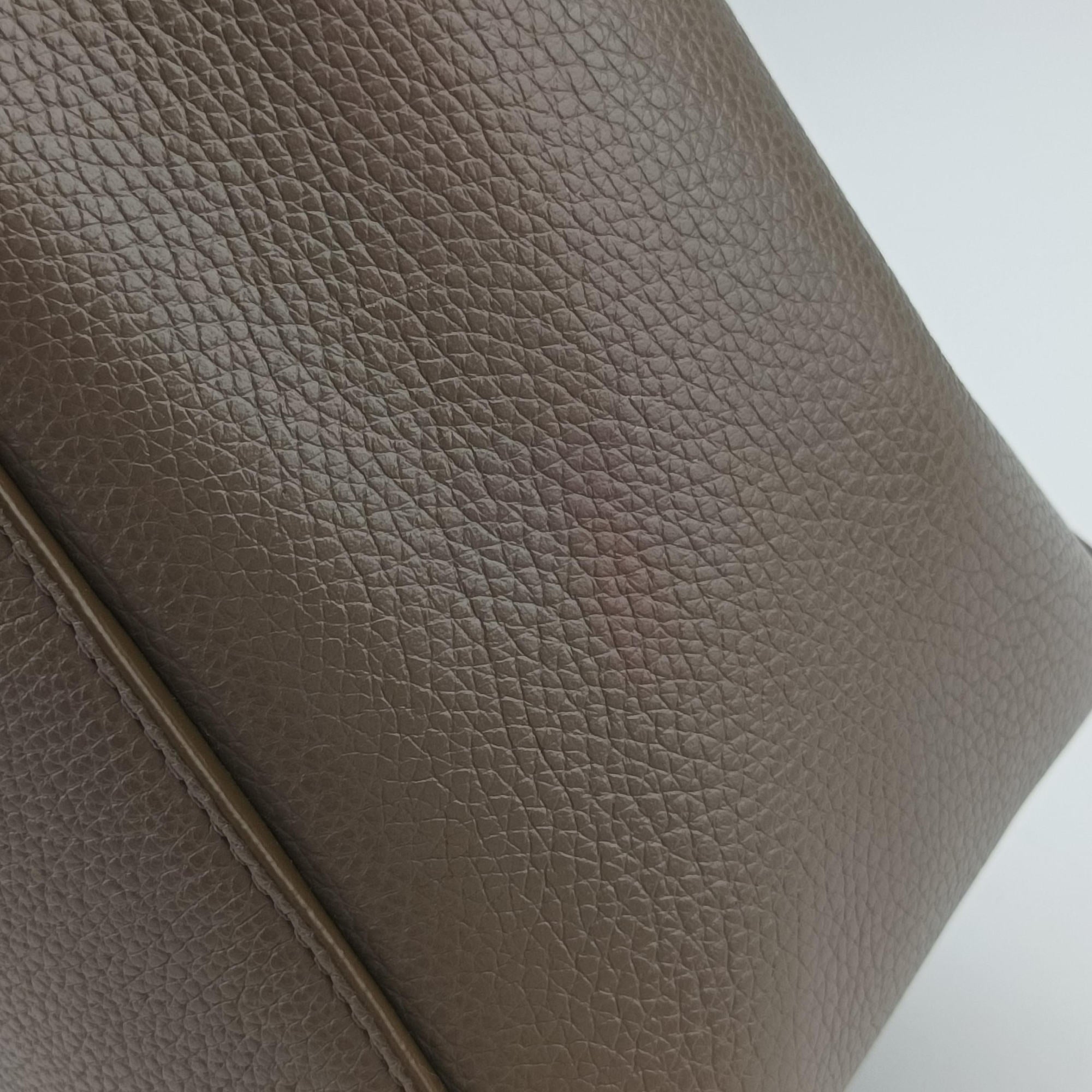 Secondhand Celine Sangle Bucket Small Brown Leather  shoulderbag | stylenewstar