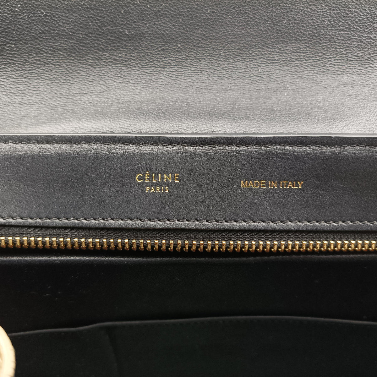 Pre-owned Celine Trapèze Beige×blue×black Leather  shoulderbag | stylenewstar
