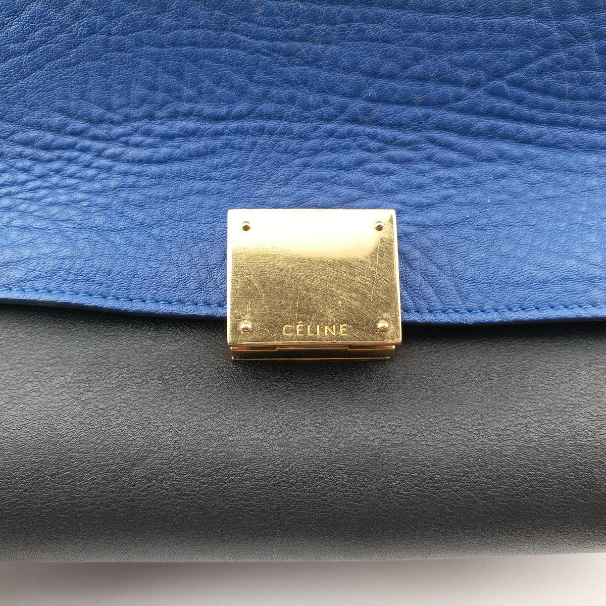 Pre-owned Celine Trapèze Beige×blue×black Leather  shoulderbag | stylenewstar