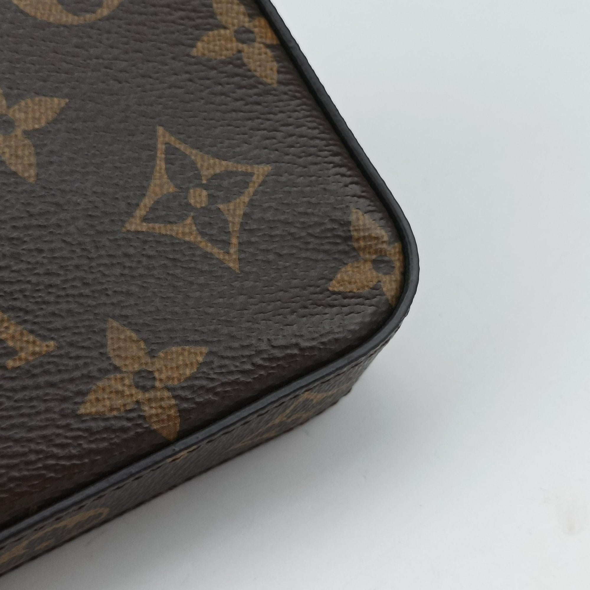 Pre-owned Louis Vuitton Pochette Felicie Brown Monogram Canvas M61276 shoulderbag | stylenewstar