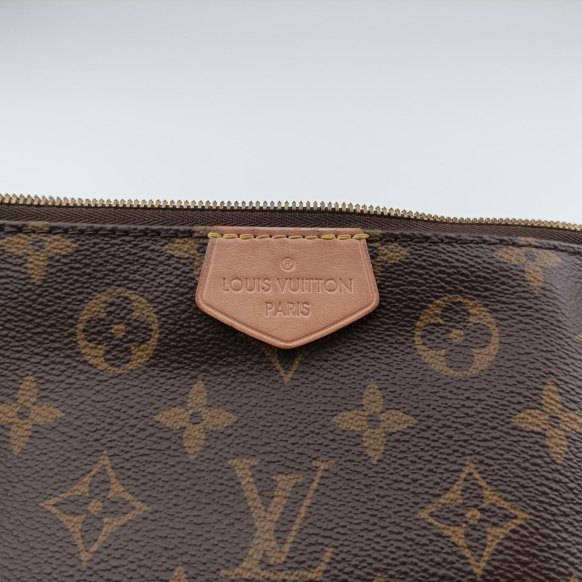 Secondhand Louis Vuitton MULTI POCHETTE ACCESSOIRES MARRON×Khaki Monogram Canvas M44840 shoulderbag | stylenewstar