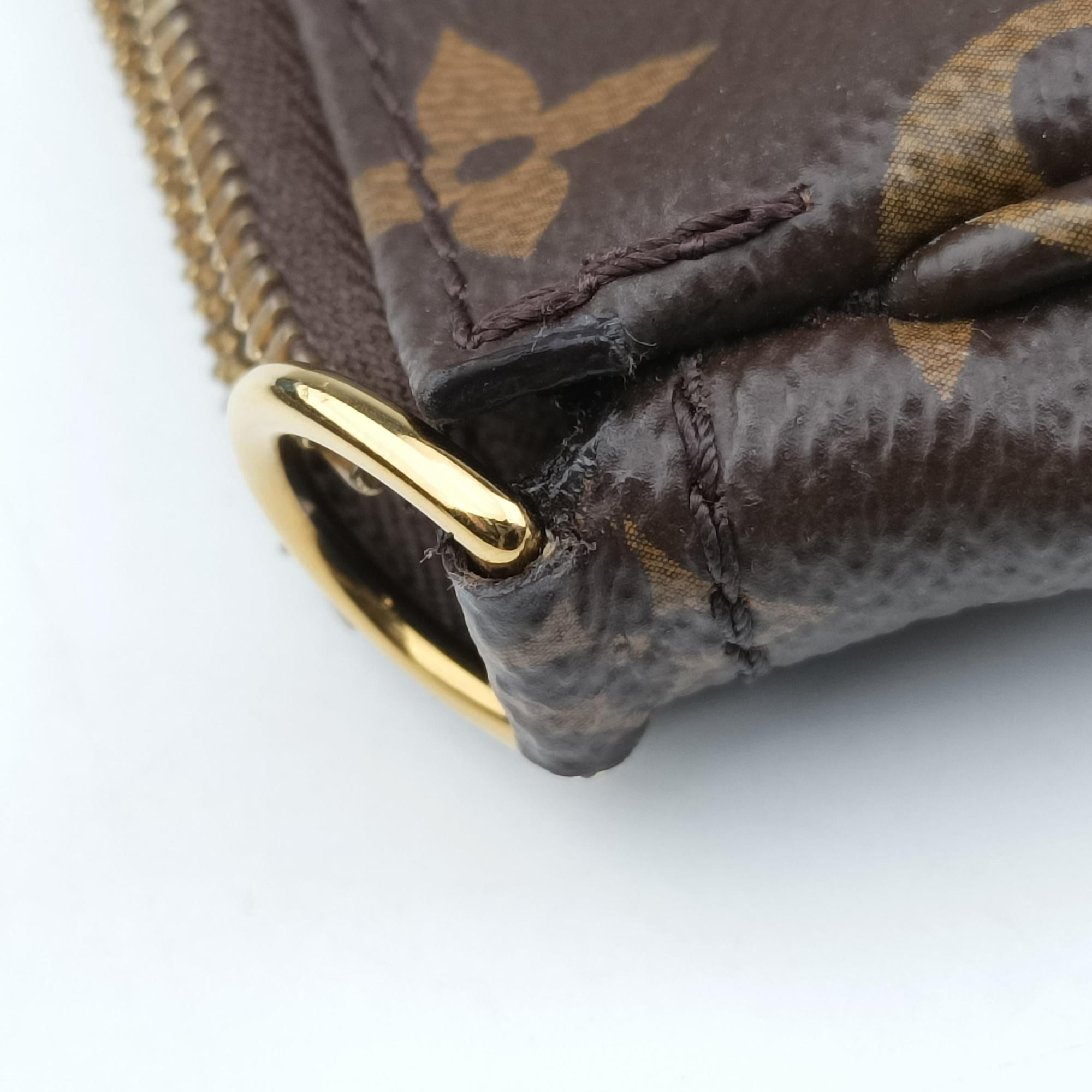 Secondhand Louis Vuitton MULTI POCHETTE ACCESSOIRES MARRON×Khaki Monogram Canvas M44840 shoulderbag | stylenewstar