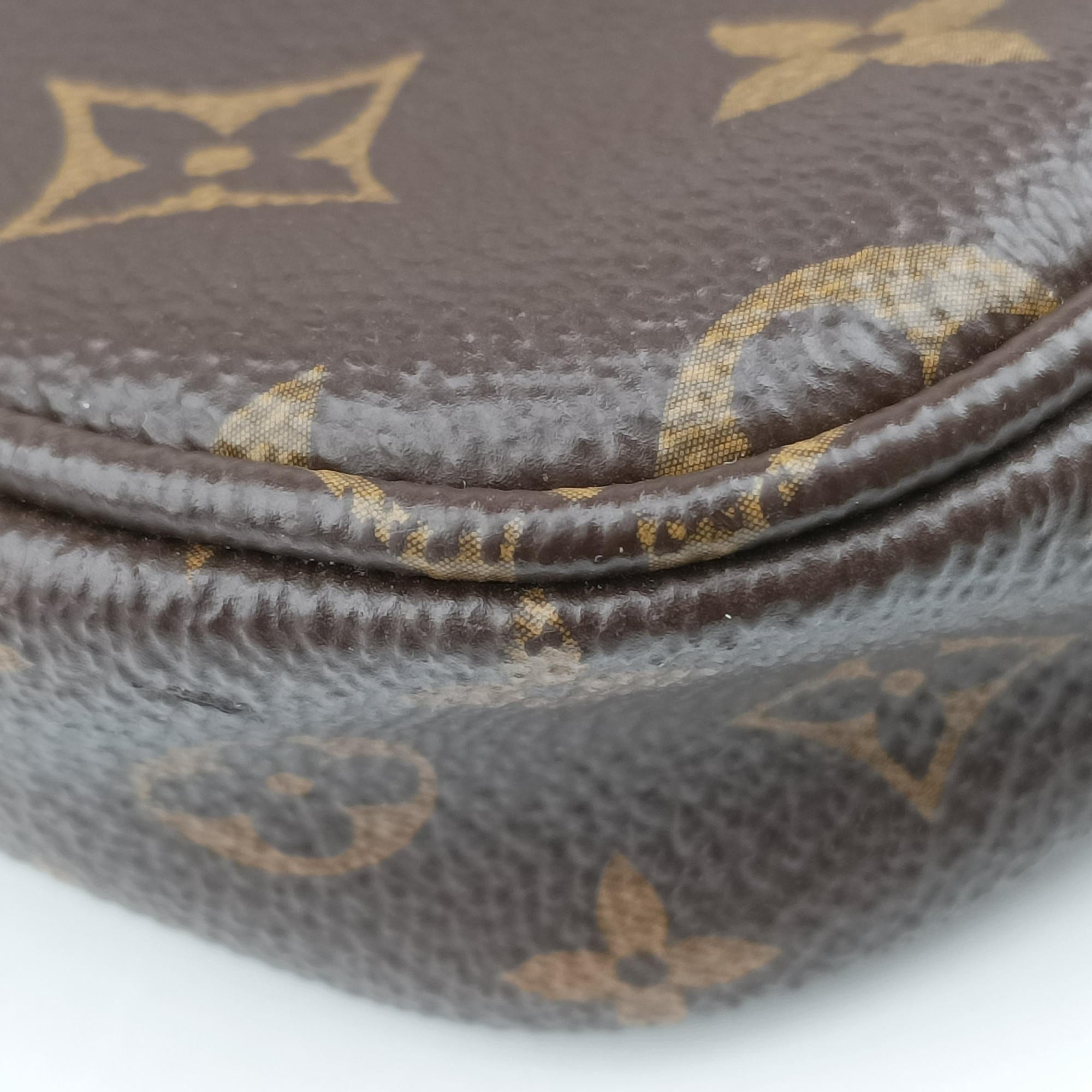 Secondhand Louis Vuitton MULTI POCHETTE ACCESSOIRES MARRON×Khaki Monogram Canvas M44840 shoulderbag | stylenewstar