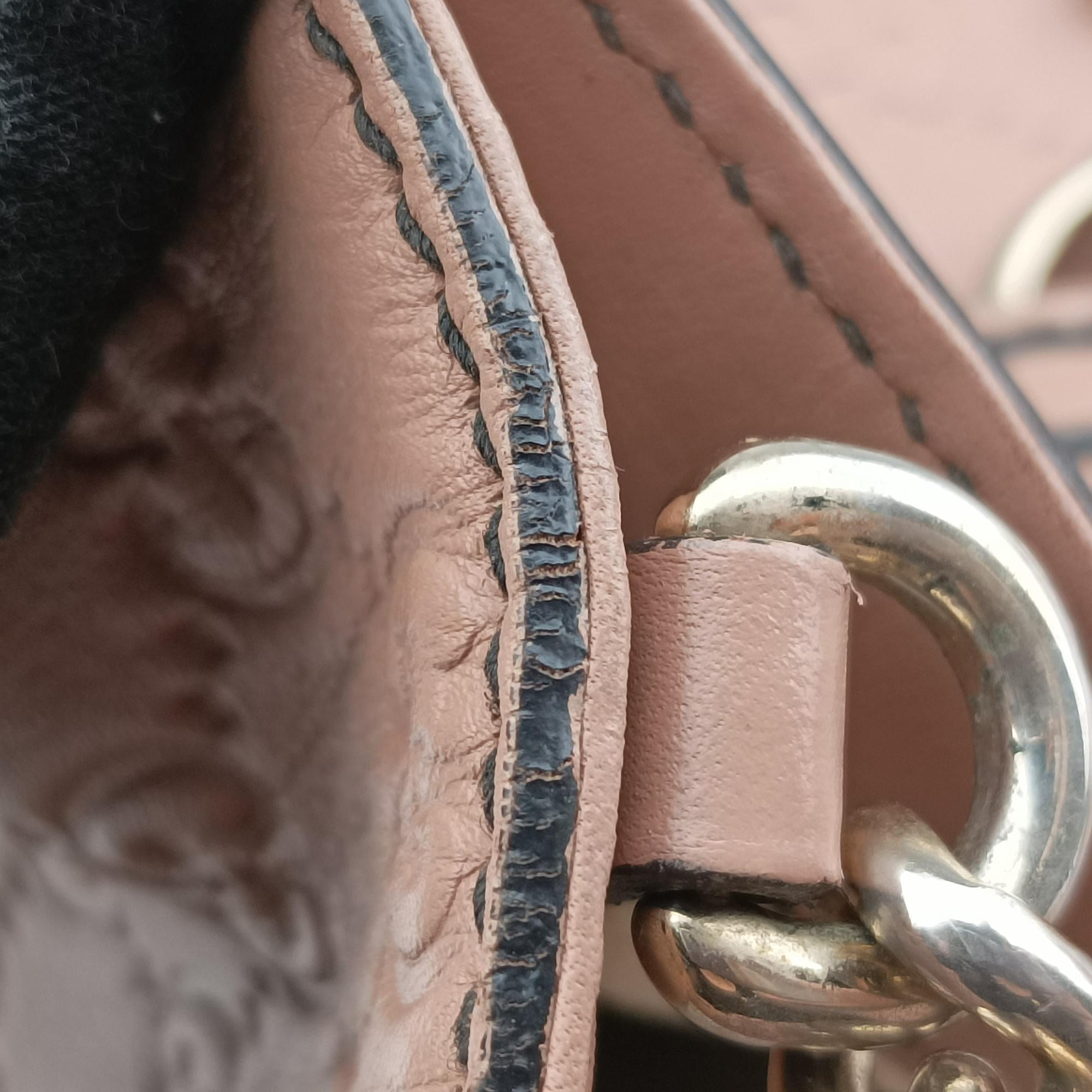 Pre-owned Gucci Emily Beige Leather 295402 shoulderbag | stylenewstar