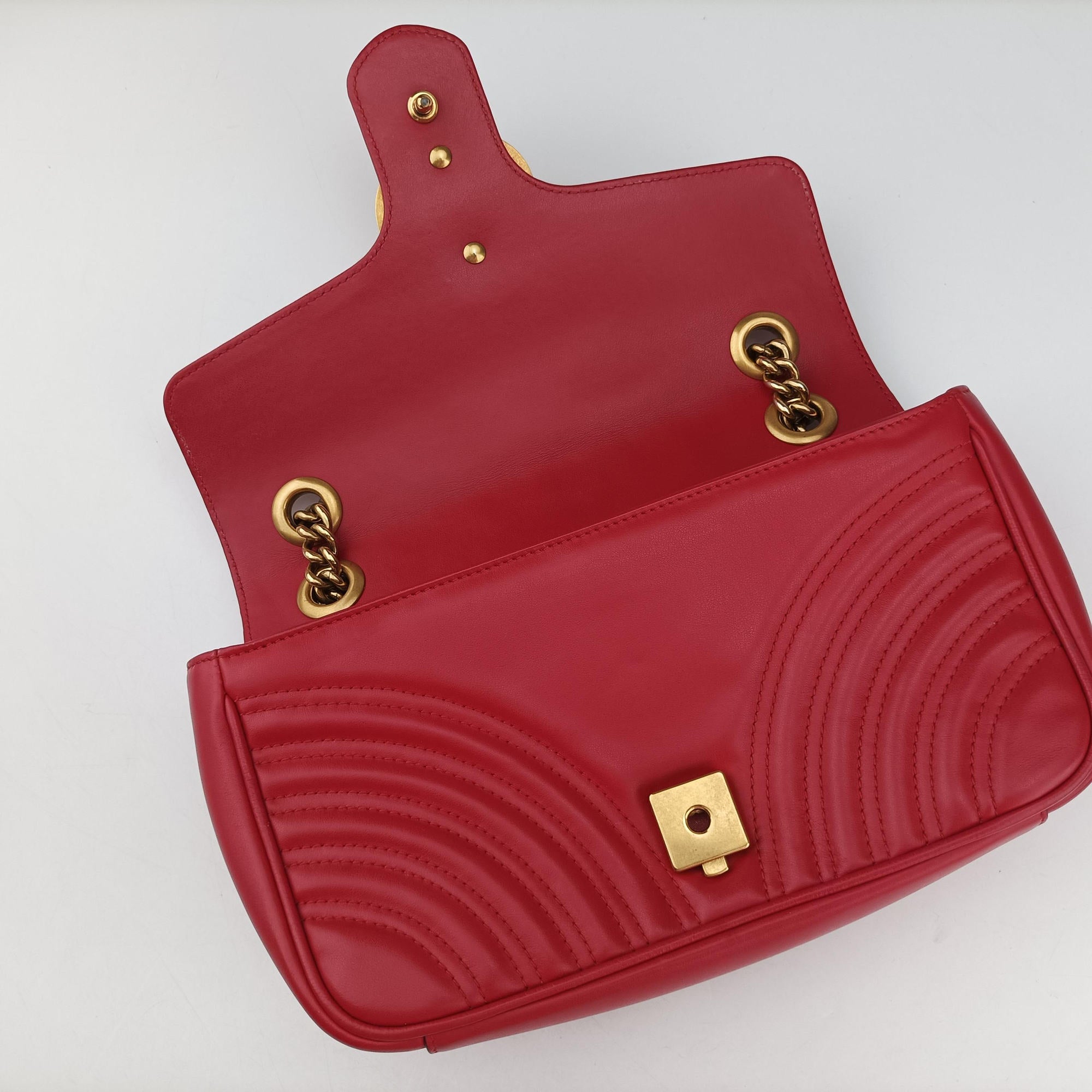 Pre-owned Gucci GG Marmont Red Leather 443497 shoulderbag | stylenewstar