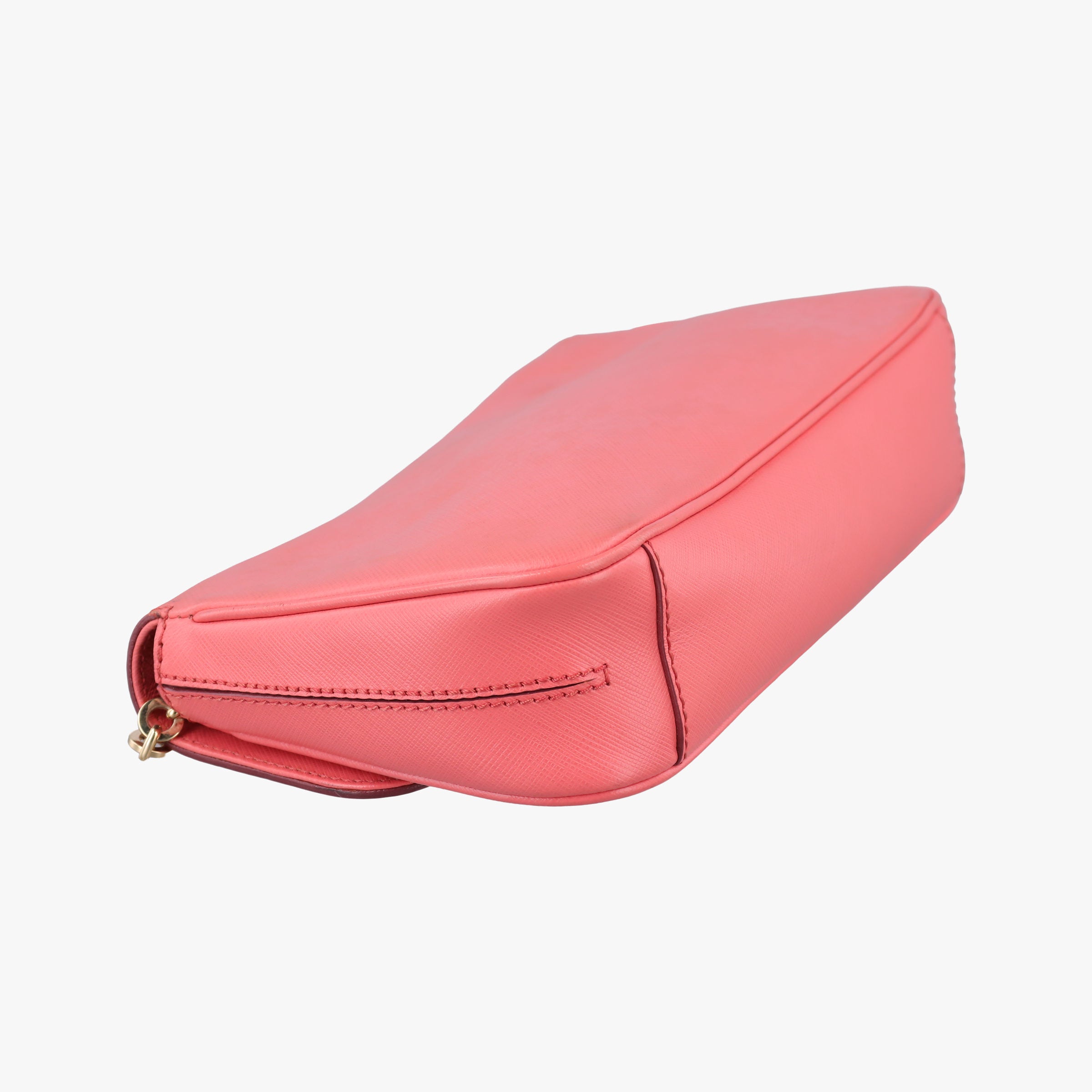 Pre-owned Ferragamo Gancini Pink Leather  shoulderbag | stylenewstar