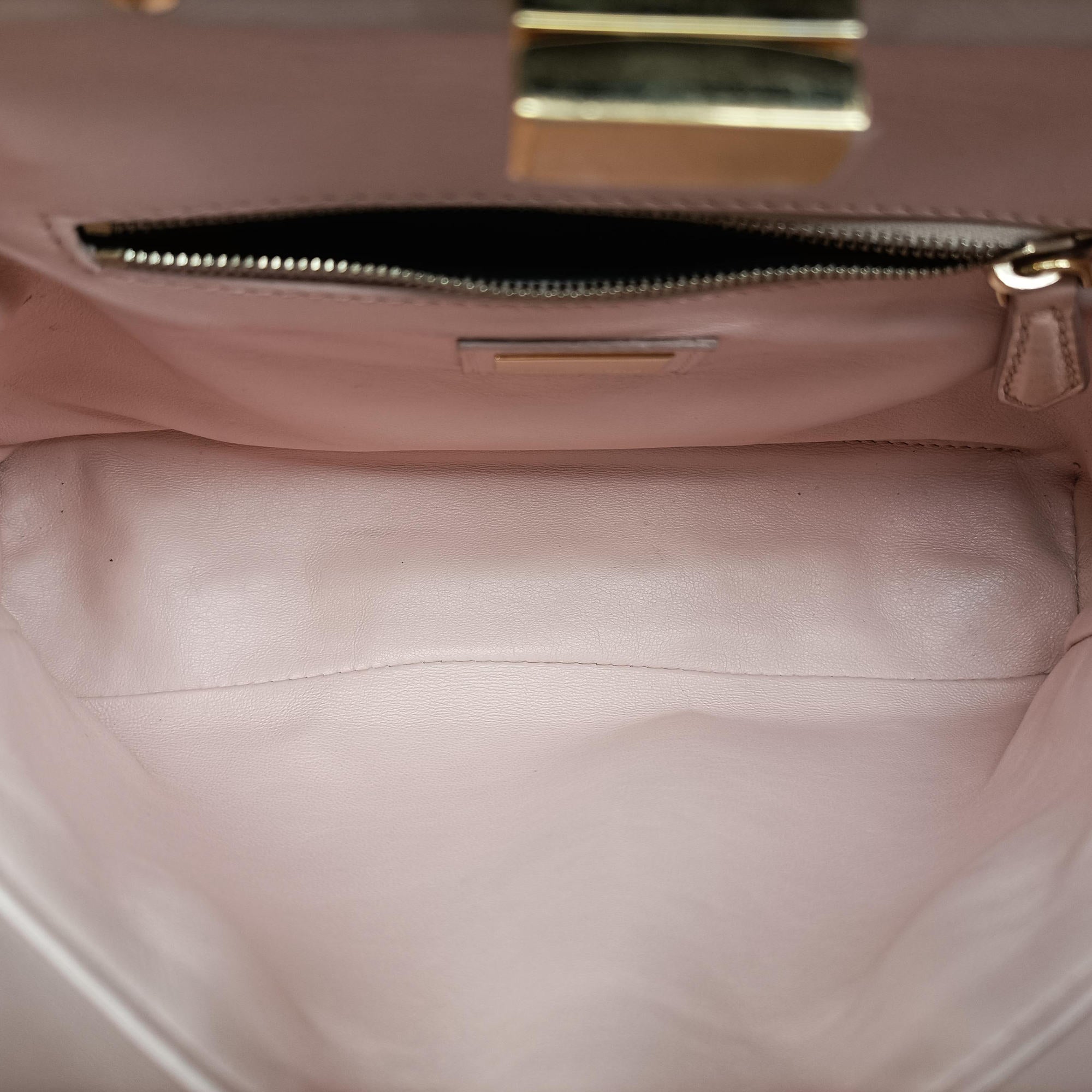 Pre-owned Fendi PEEKABOO Pink Leather 8BN244 shoulderbag | stylenewstar