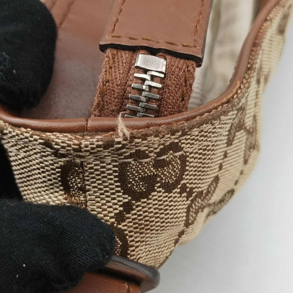 Vintage Gucci GG Canvas Camel Canvas×Leather 337598 shoulderbag | stylenewstar