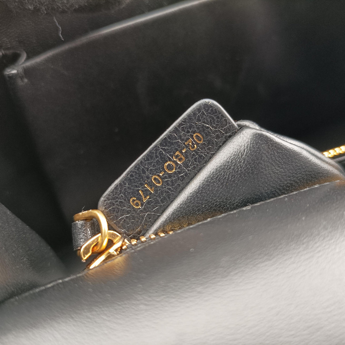 Pre-owned Christian Dior 30 Montaigne Black Leather  shoulderbag | stylenewstar