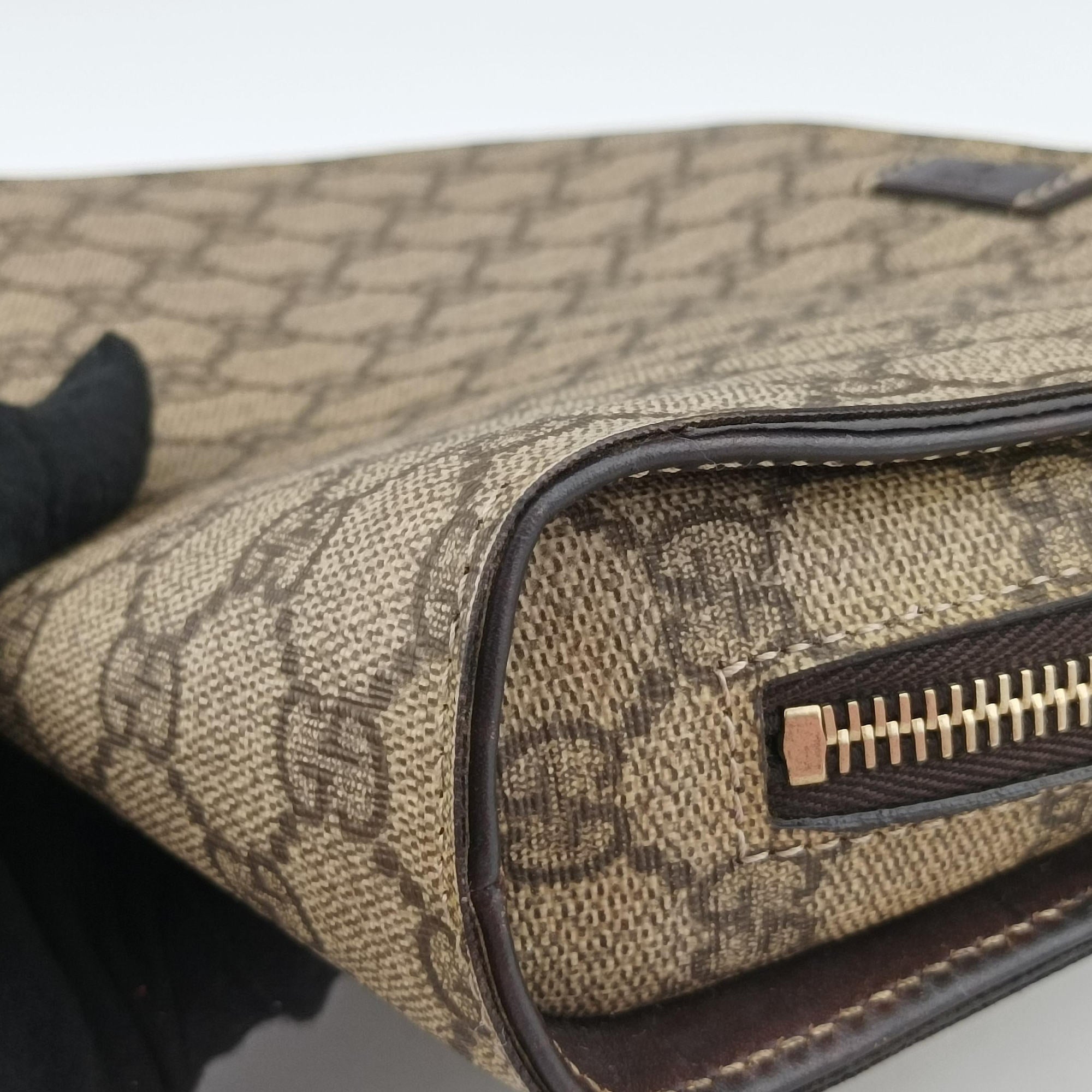 Pre-owned Gucci GG Supreme Beige x Brown PVC coated canvas 201755 clutchbag | stylenewstar