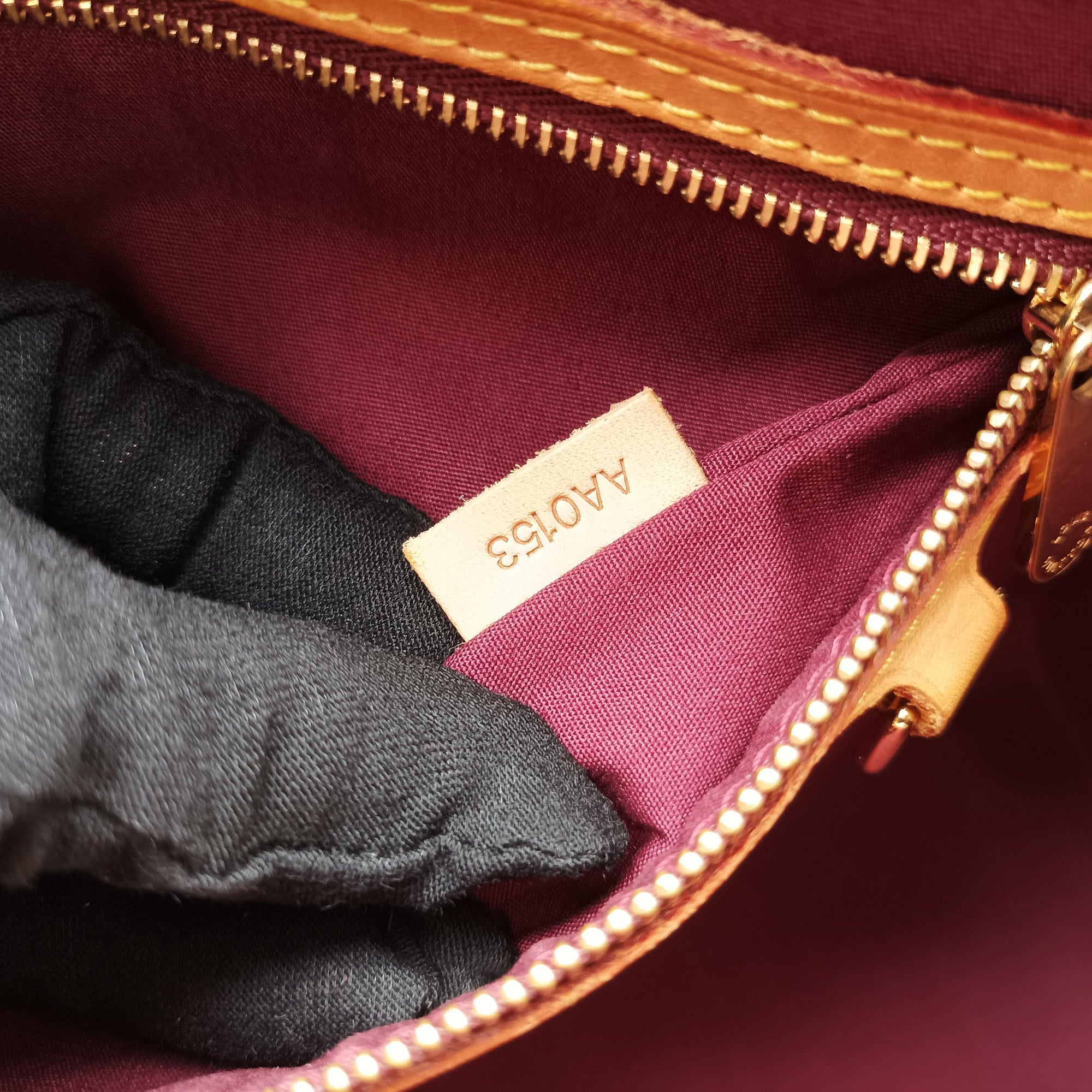 Pre-owned Louis Vuitton Brea MM ROUGE FAUVISTE Vernis M91690 shoulderbag | stylenewstar