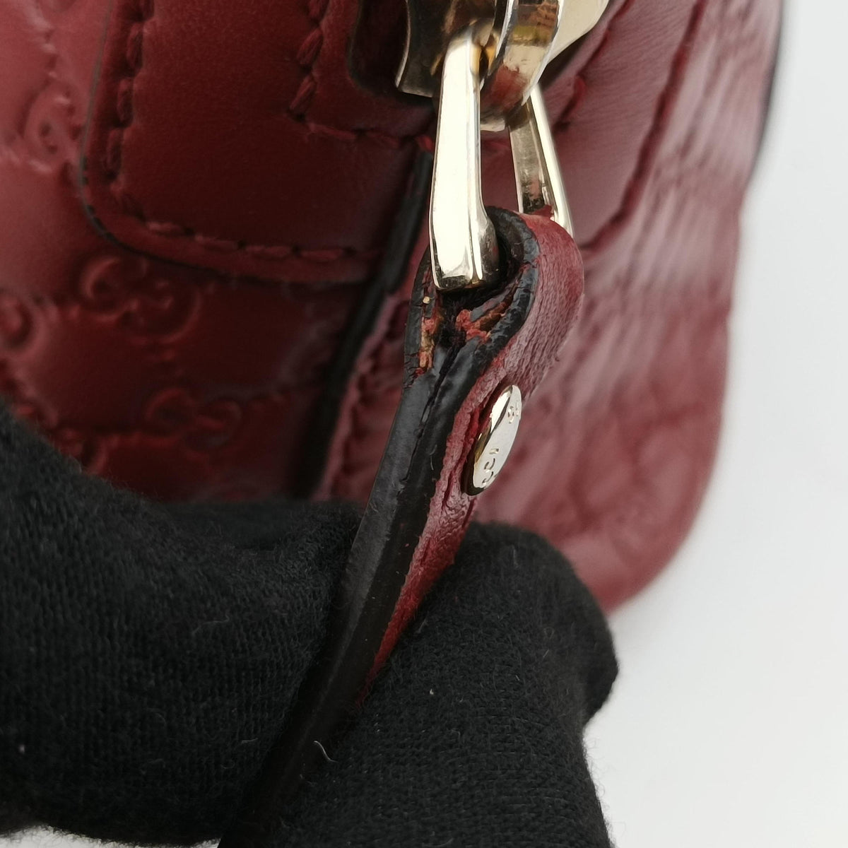 Pre-owned Gucci Microguccissima Red Leather 449654 shoulderbag | stylenewstar