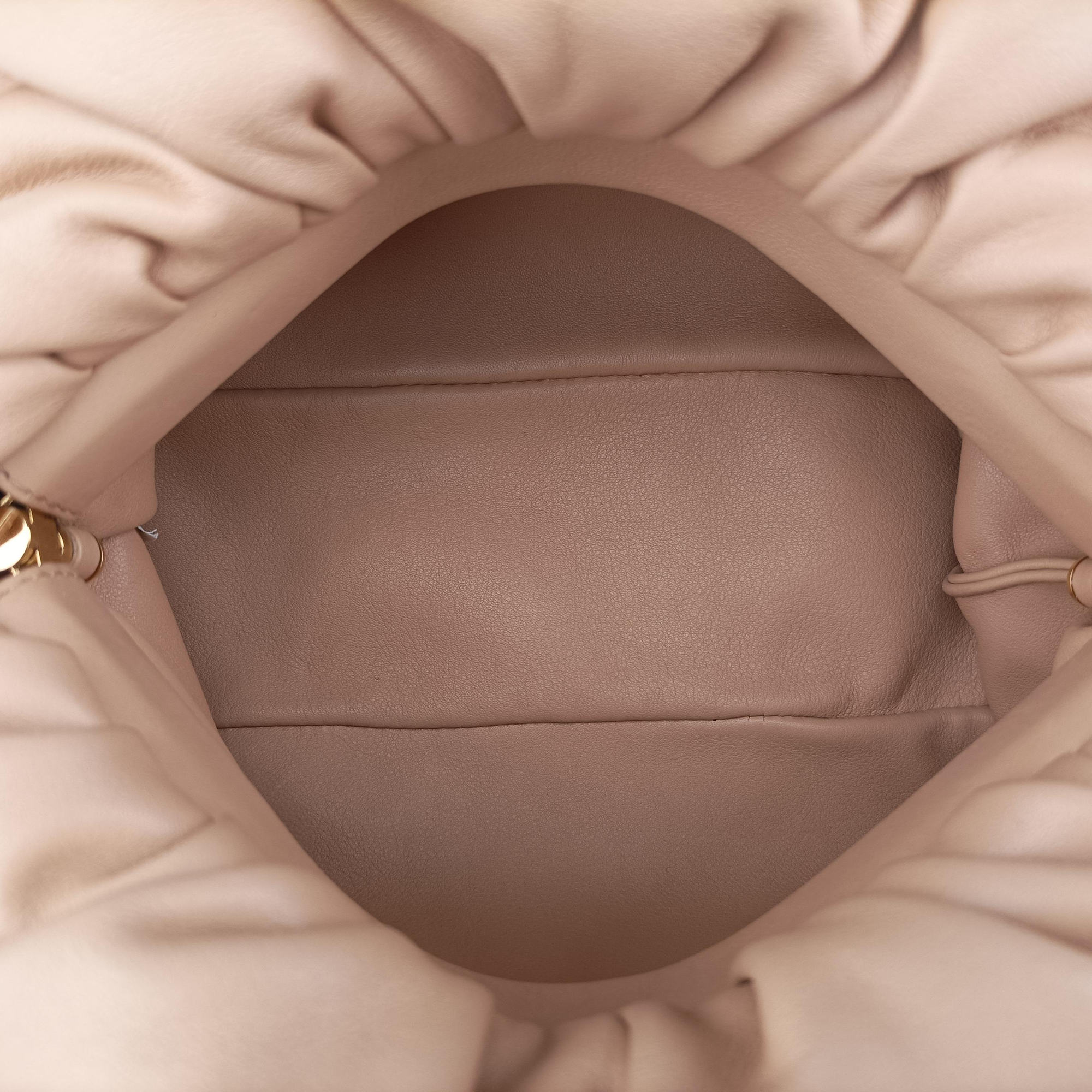 Pre-owned Bottega Veneta The Chain Pouch Camel lambskin  shoulderbag | stylenewstar