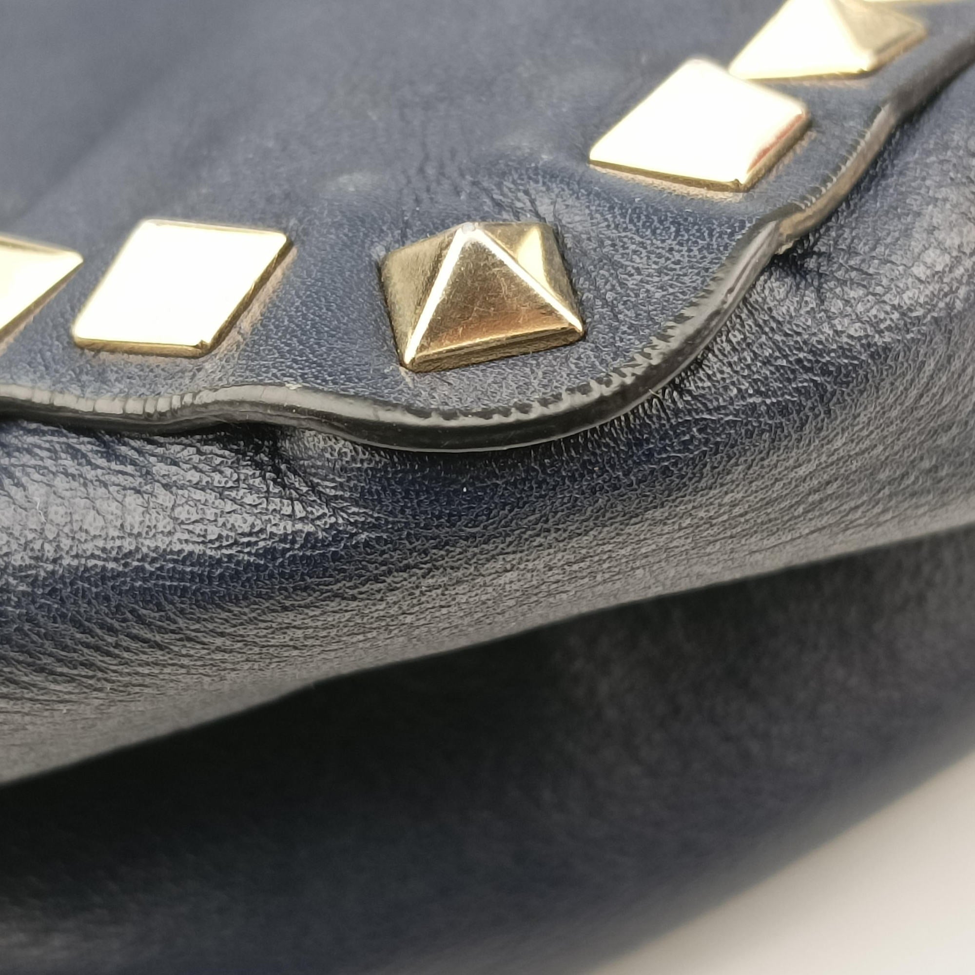 Pre-owned Valentino Rockstud Blue Leather  shoulderbag | stylenewstar