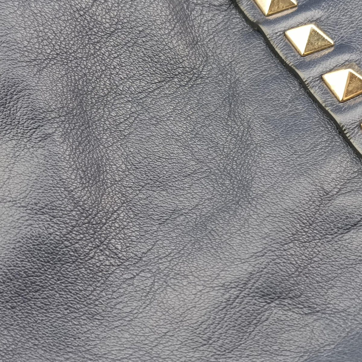 Pre-owned Valentino Rockstud Blue Leather  shoulderbag | stylenewstar