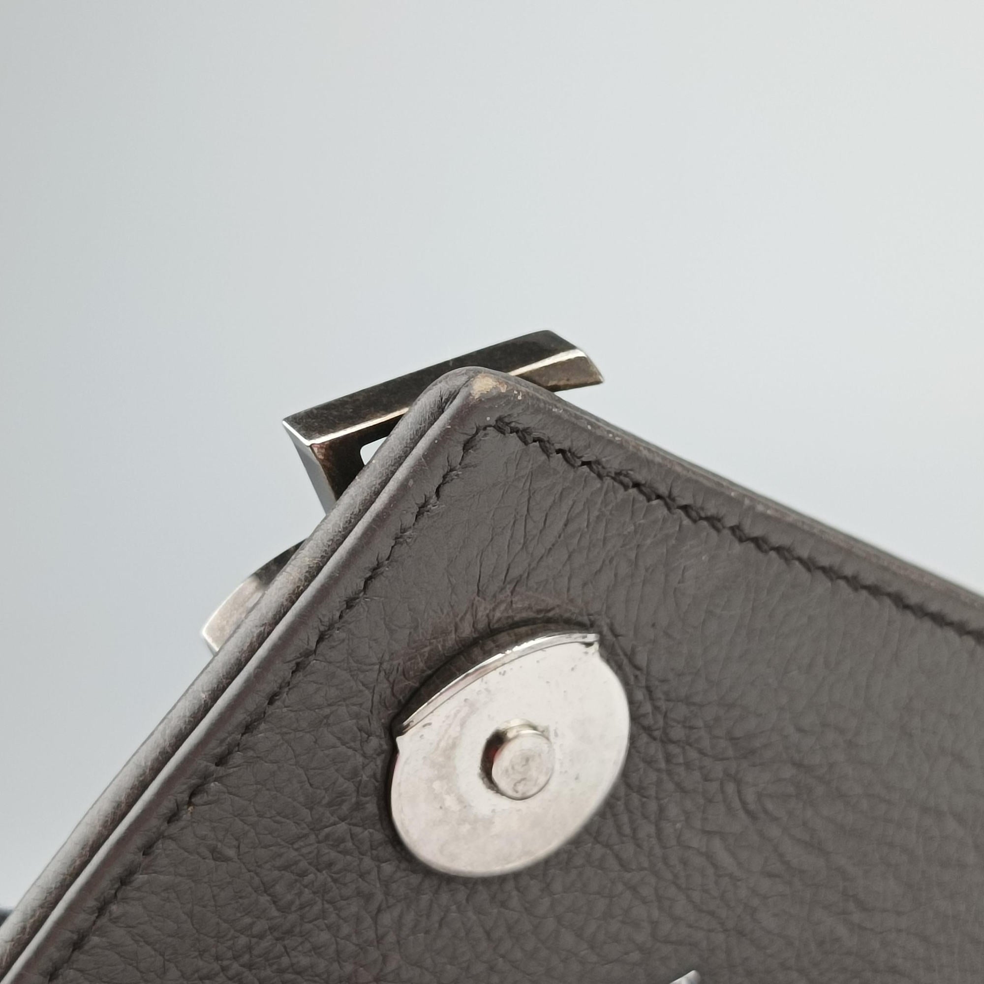 Pre-owned Yves Saint Laurent COLLEGE Grey Leather 428056 shoulderbag | stylenewstar