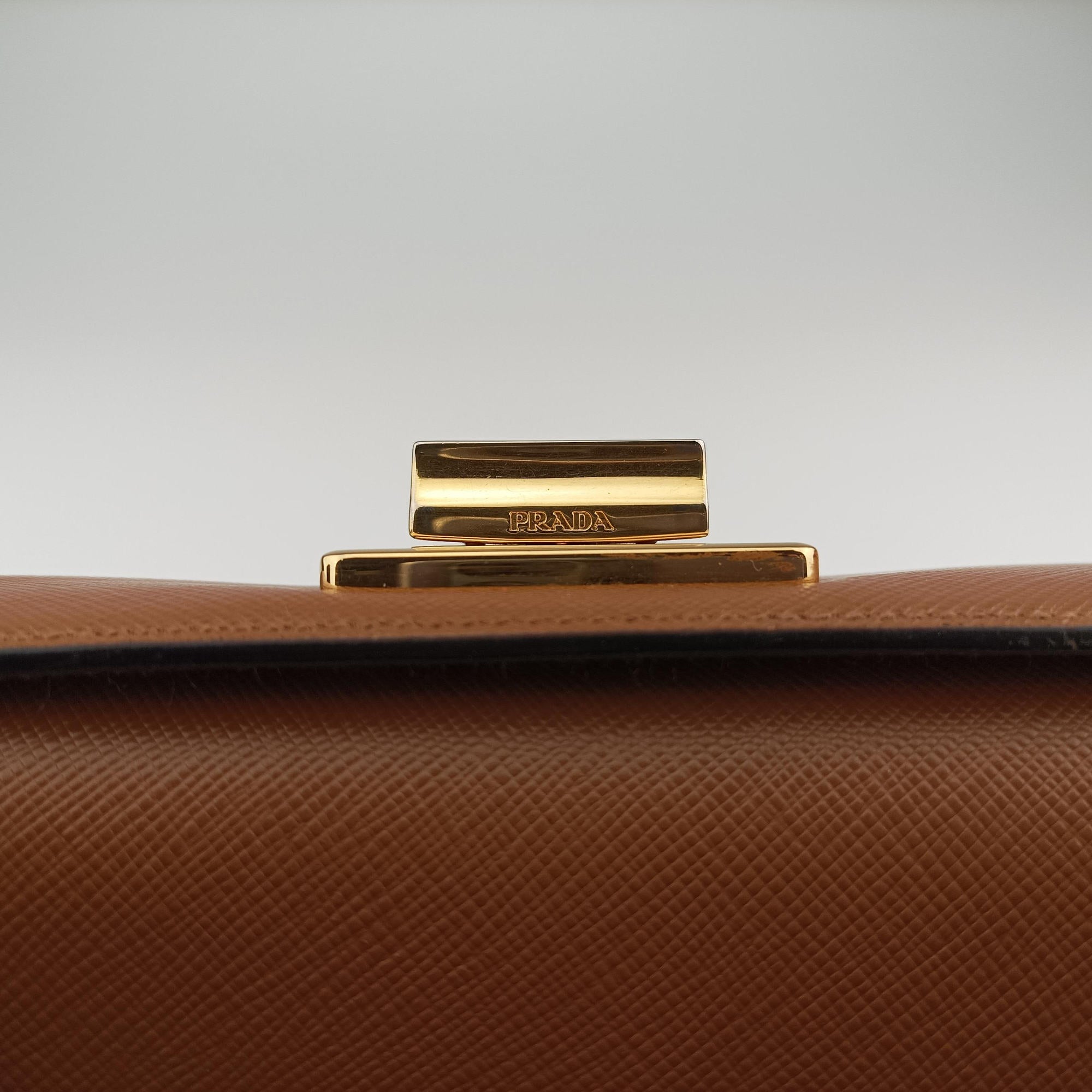 Pre-owned Prada Bicolor Box Brown×White Saffiano Leather  shoulderbag | stylenewstar