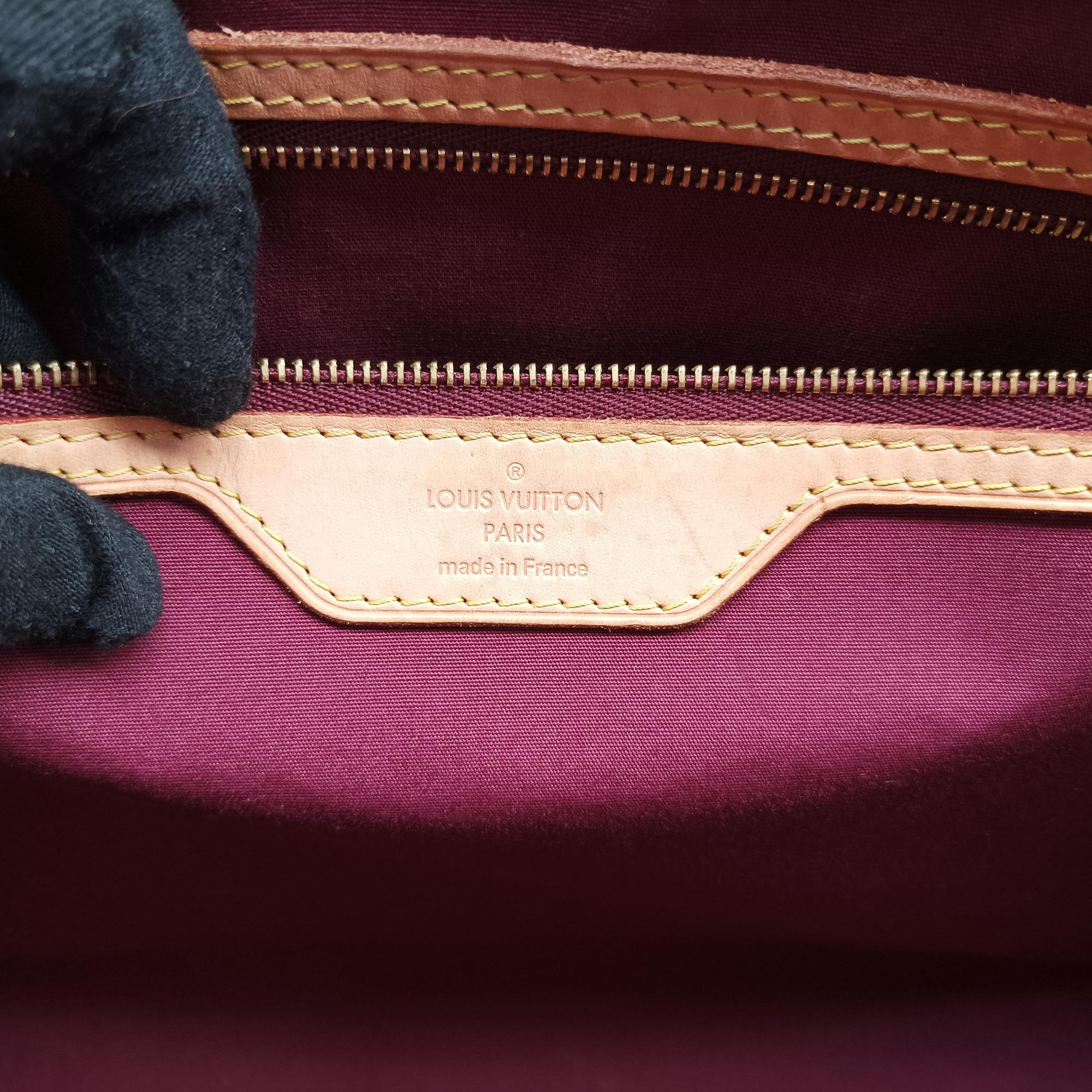 Pre-owned Louis Vuitton Brea GM Rouge Fauviste Vernis M91616 shoulderbag | stylenewstar