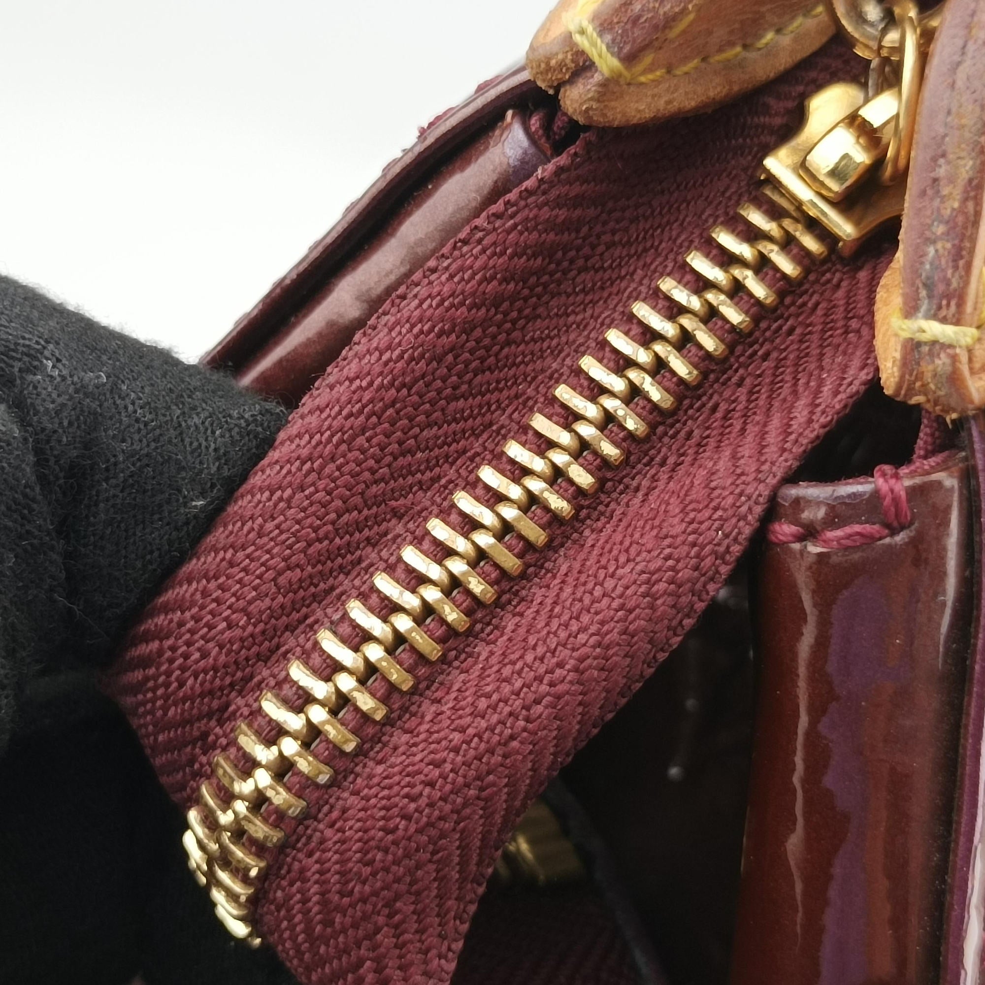 Pre-owned Louis Vuitton Brea GM Rouge Fauviste Vernis M91616 shoulderbag | stylenewstar
