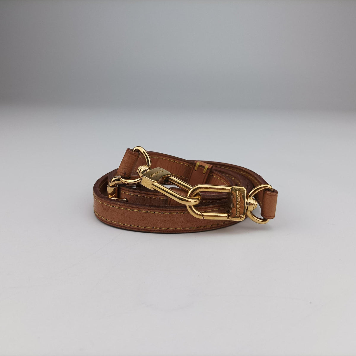 Pre-owned Louis Vuitton Brea GM Rouge Fauviste Vernis M91616 shoulderbag | stylenewstar