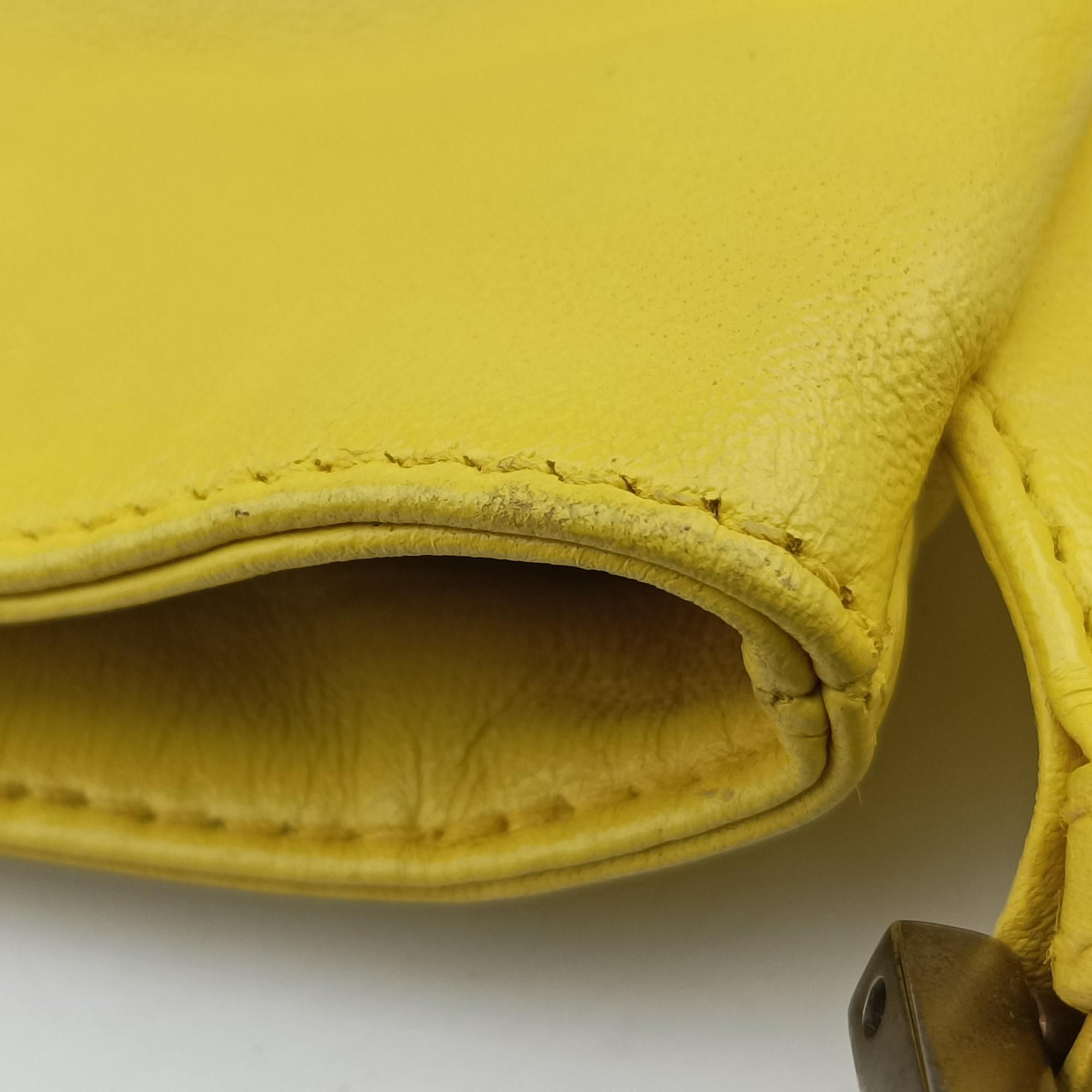 Pre-owned Fendi Color Block Baguette Yellow Leather 26685 shoulderbag | stylenewstar
