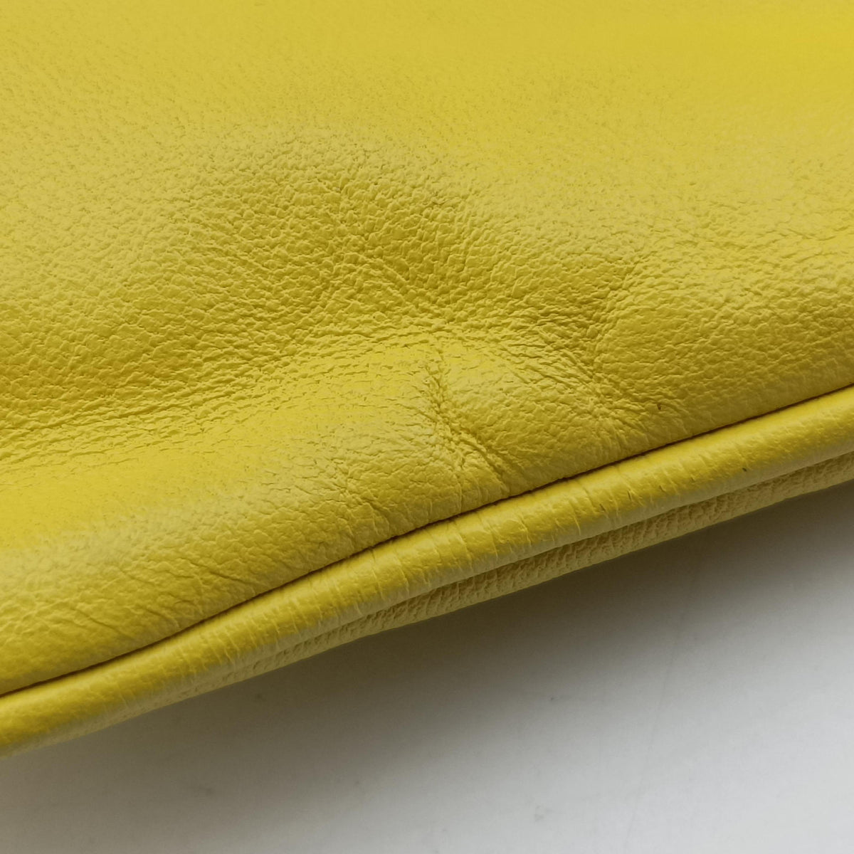 Pre-owned Fendi Color Block Baguette Yellow Leather 26685 shoulderbag | stylenewstar
