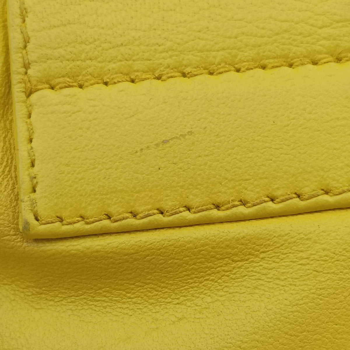Pre-owned Fendi Color Block Baguette Yellow Leather 26685 shoulderbag | stylenewstar