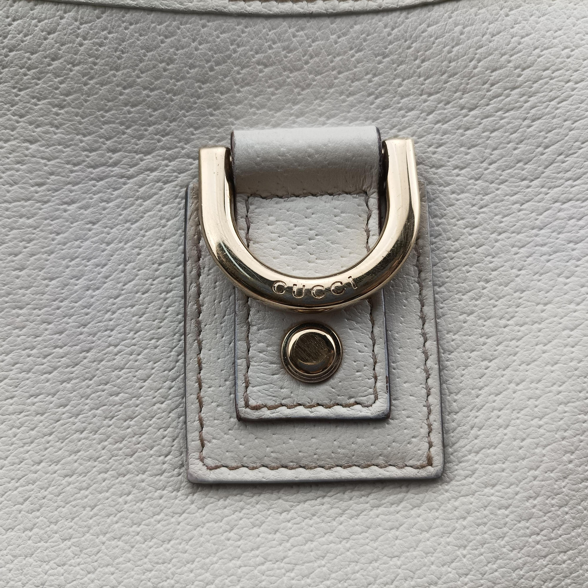 Pre-owned Gucci Abbey White Leather 130989 handbag | stylenewstar