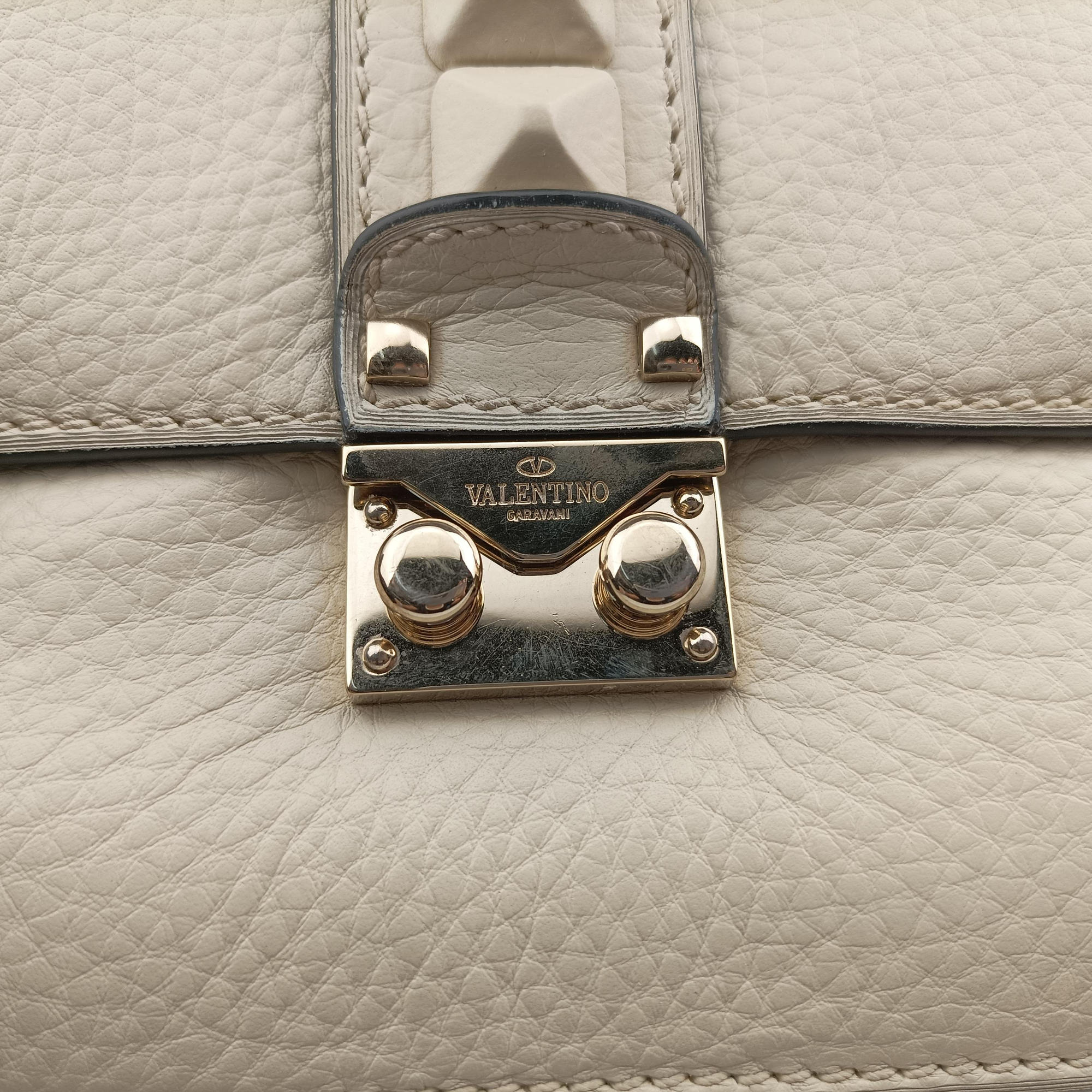 Pre-owned Valentino Rockstud Glam Lock White Leather  shoulderbag | stylenewstar