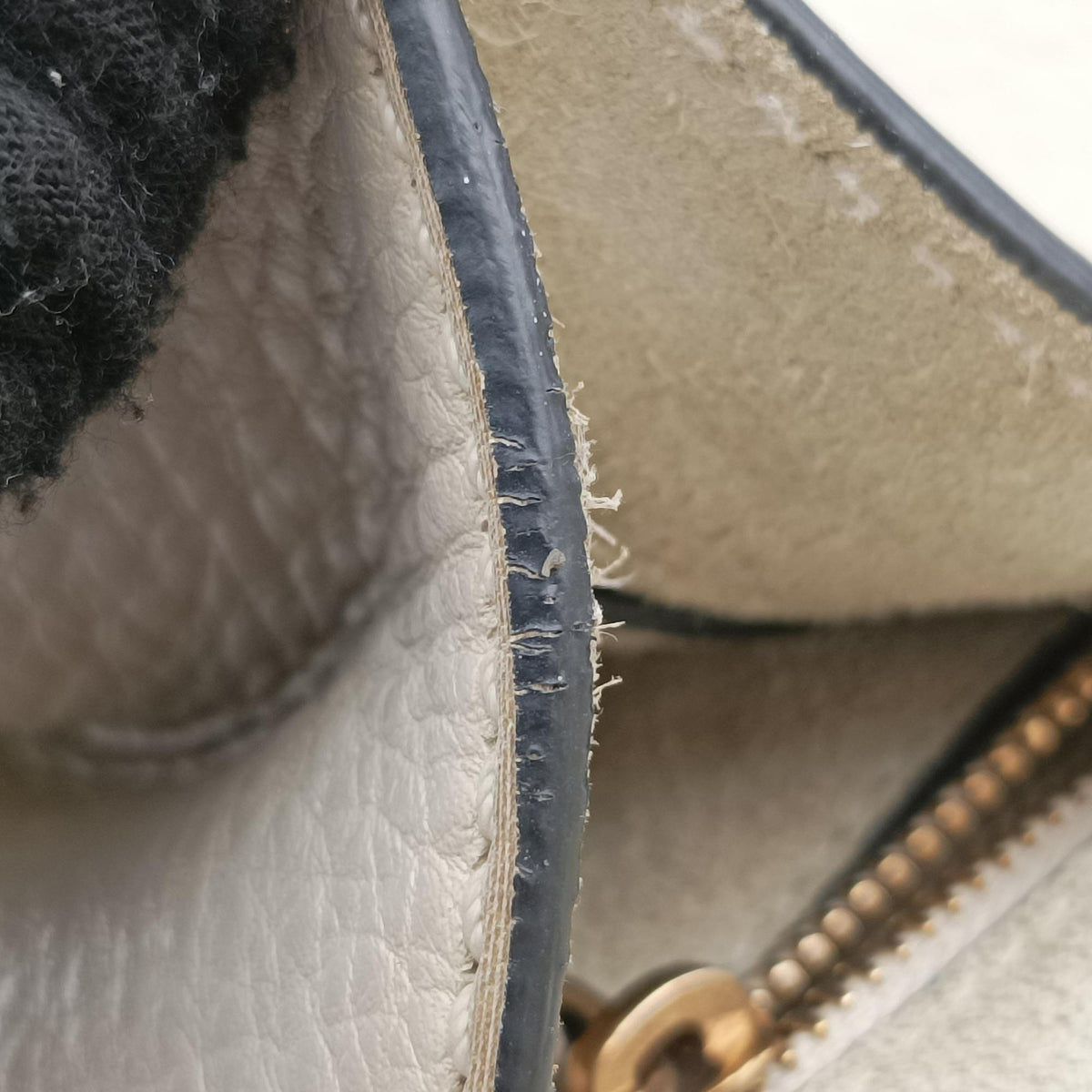 Pre-owned Valentino Rockstud Glam Lock White Leather  shoulderbag | stylenewstar