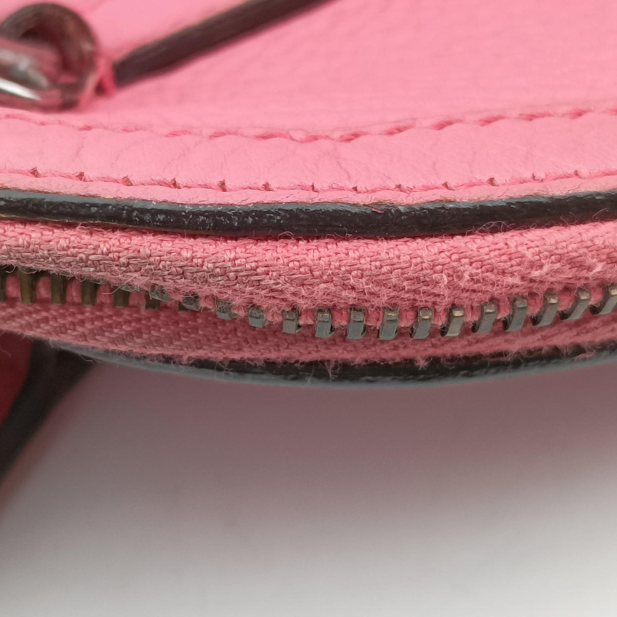 Pre-owned Gucci Microguccissima dome Pink Leather 341504 shoulderbag | stylenewstar