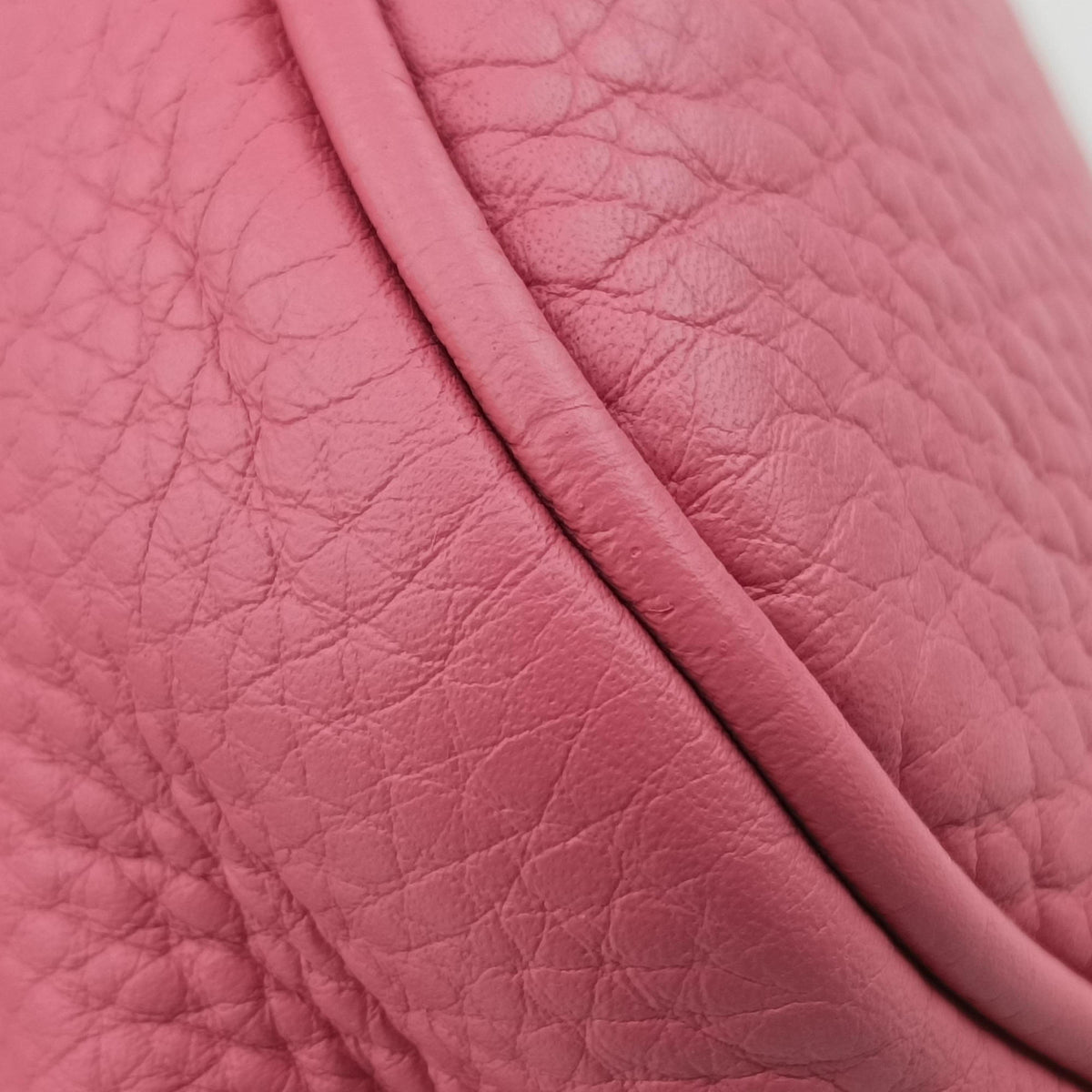 Pre-owned Gucci Microguccissima dome Pink Leather 341504 shoulderbag | stylenewstar