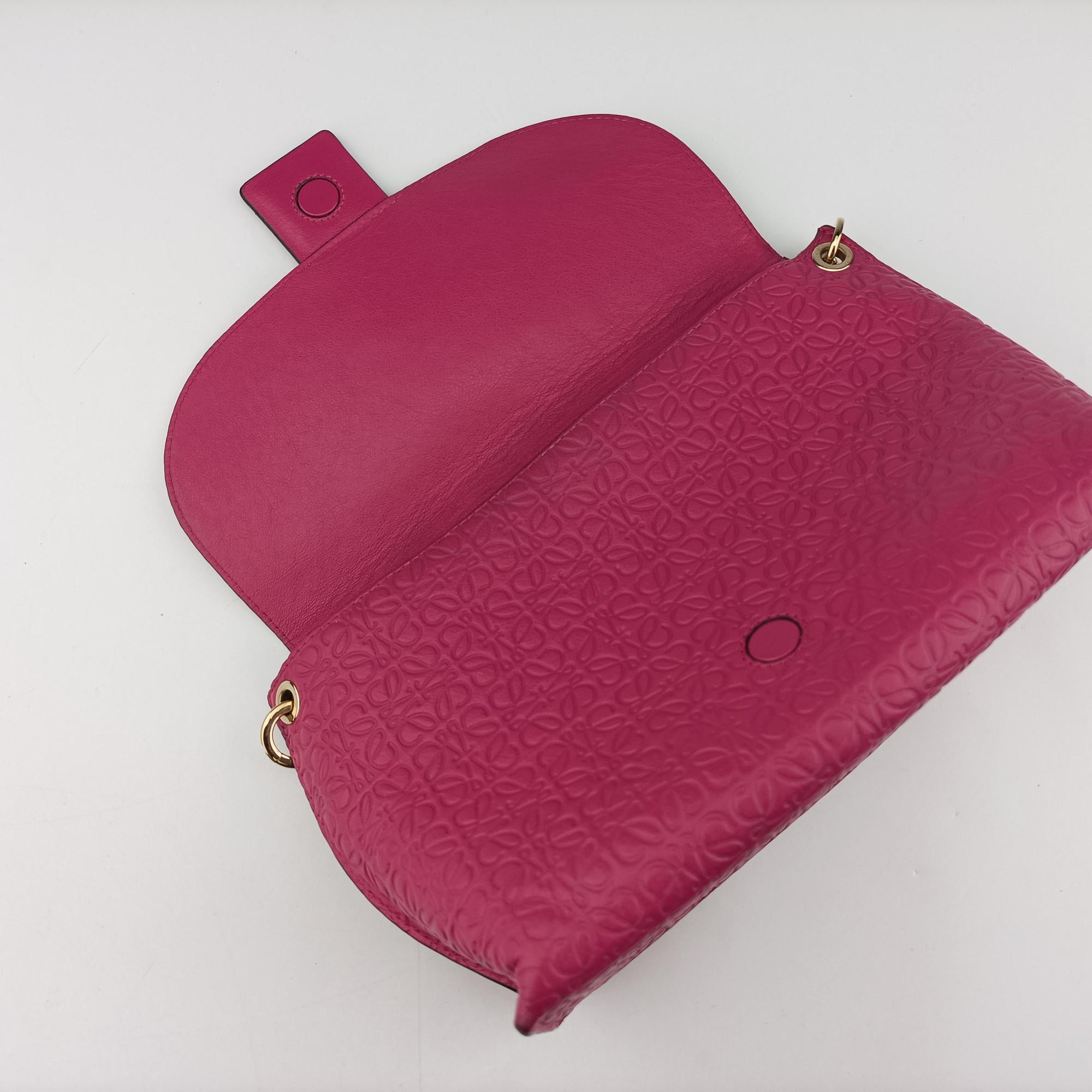 Pre-owned Loewe Avenue Rose Leather  shoulderbag | stylenewstar