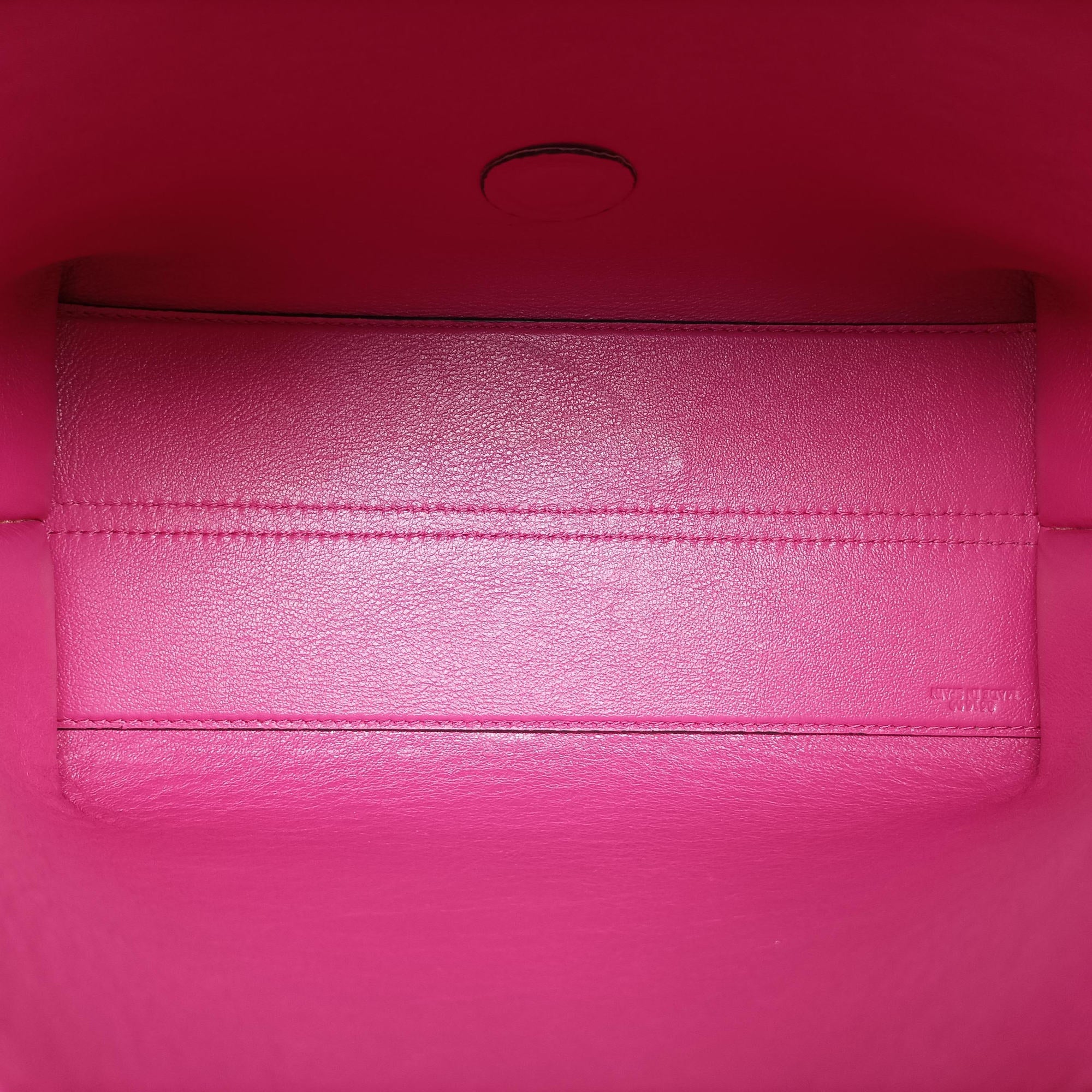 Pre-owned Loewe Avenue Rose Leather  shoulderbag | stylenewstar