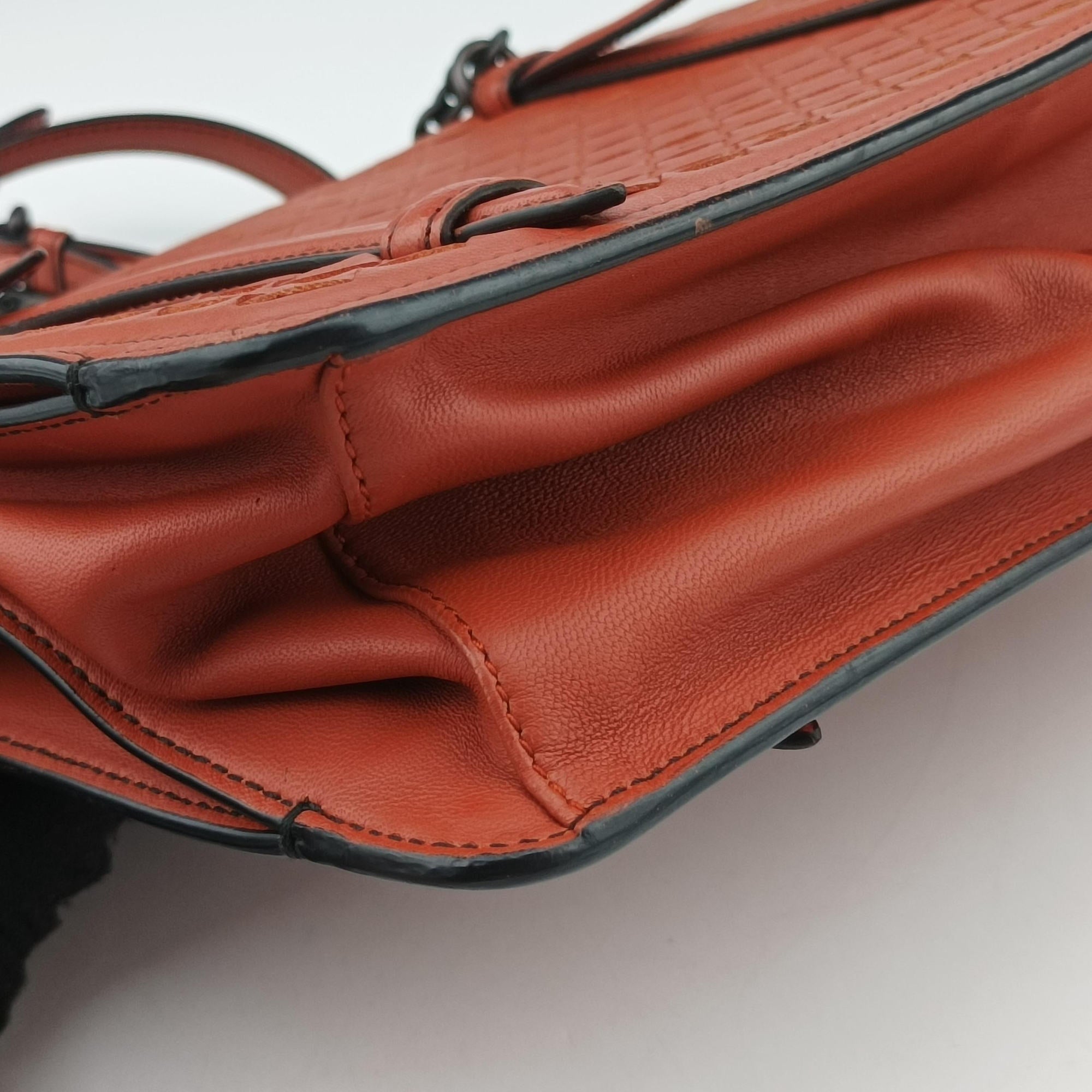 Pre-owned Bottega Veneta Intrecciato OrangeRed lambskin  shoulderbag | stylenewstar