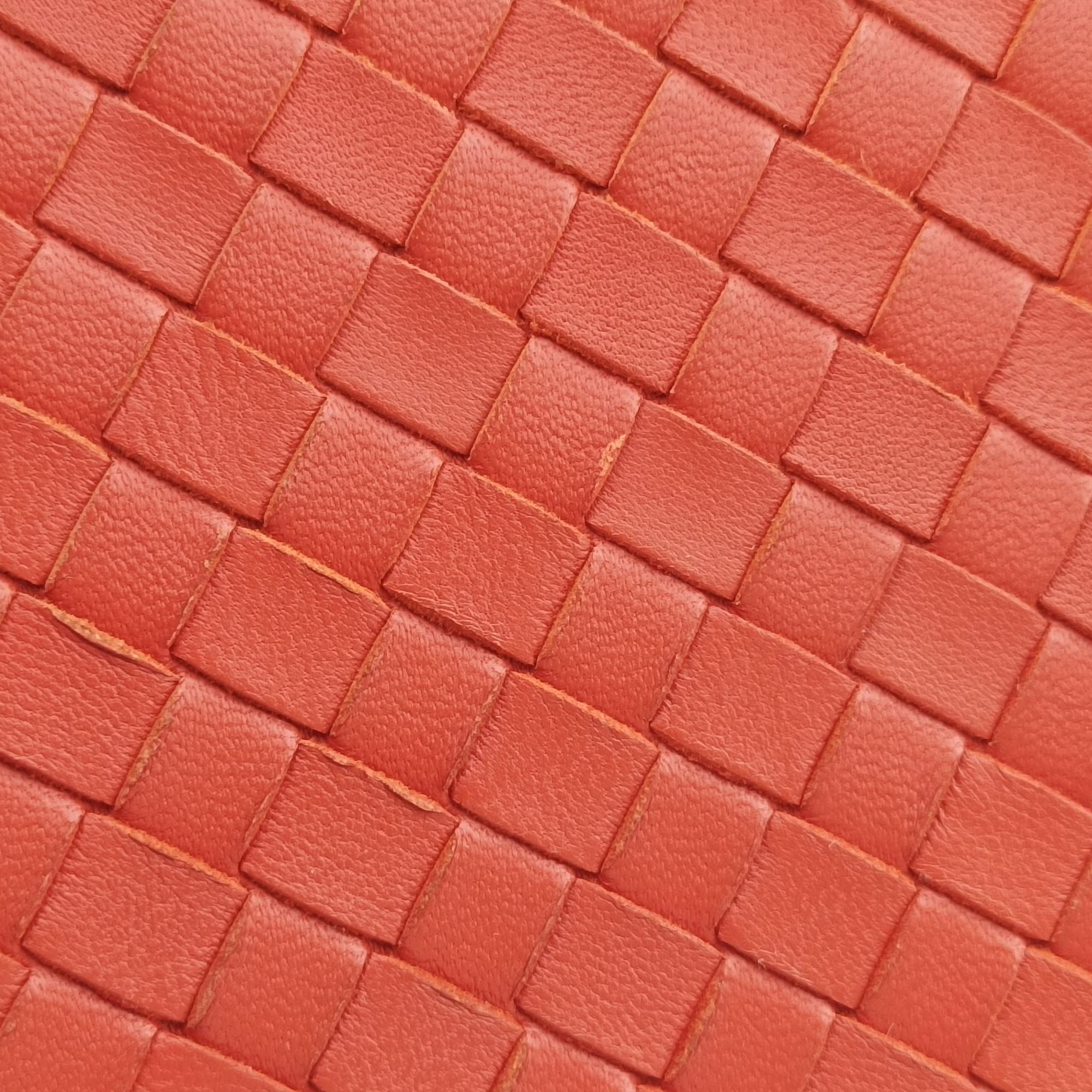 Pre-owned Bottega Veneta Intrecciato OrangeRed lambskin  shoulderbag | stylenewstar