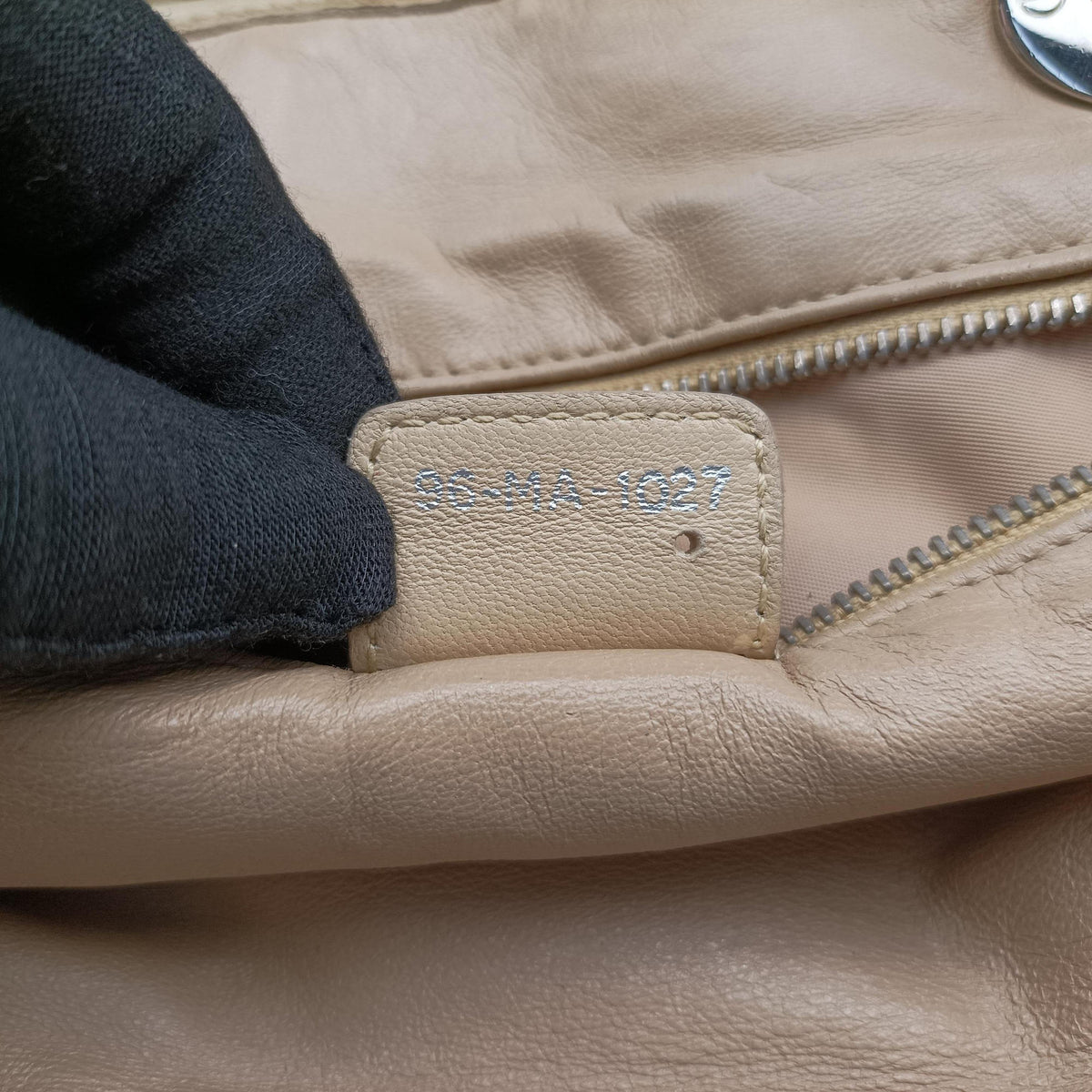 Secondhand Christian Dior Lady Dior Avenue Tote Beige lambskin  handbag | stylenewstar