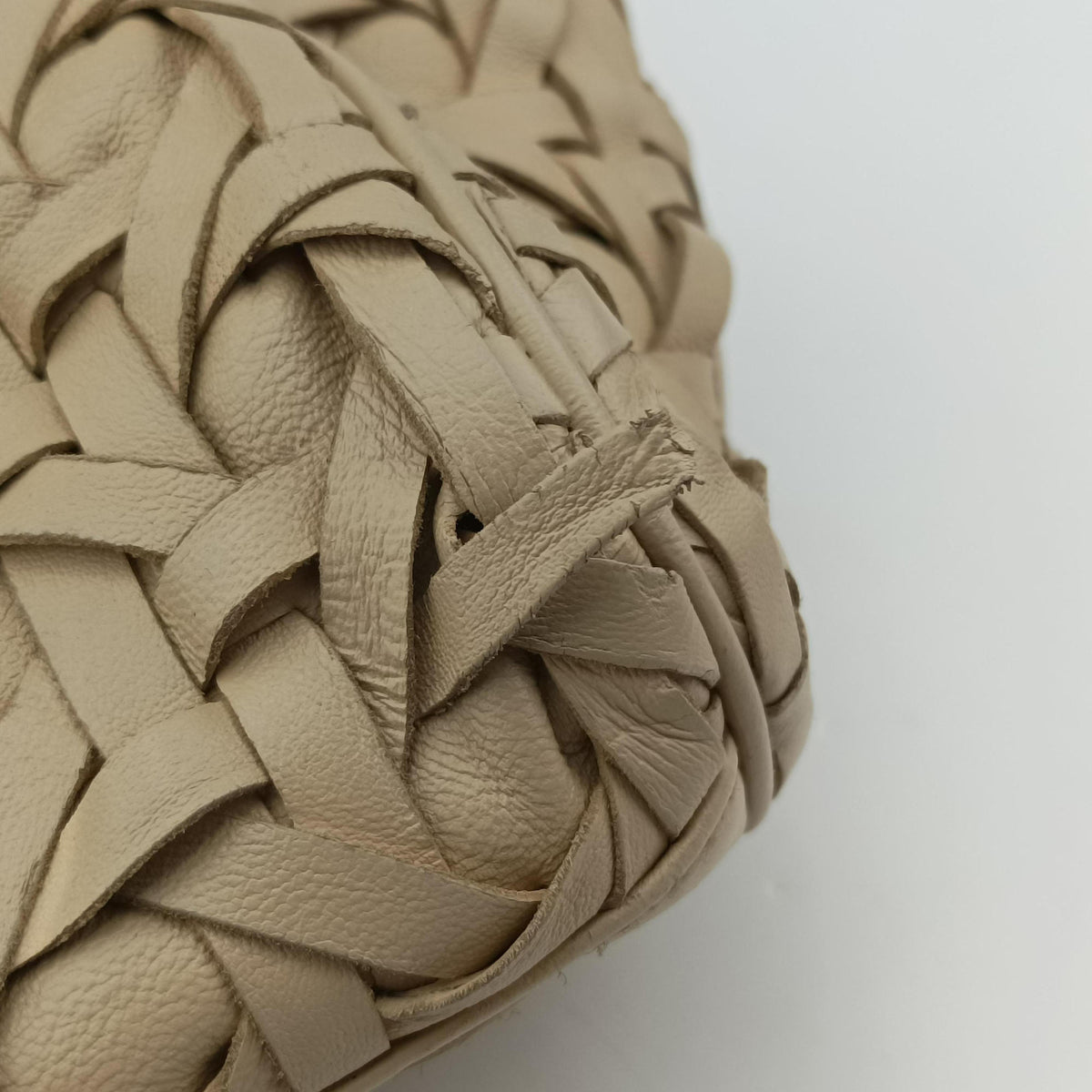 Secondhand Christian Dior Lady Dior Avenue Tote Beige lambskin  handbag | stylenewstar