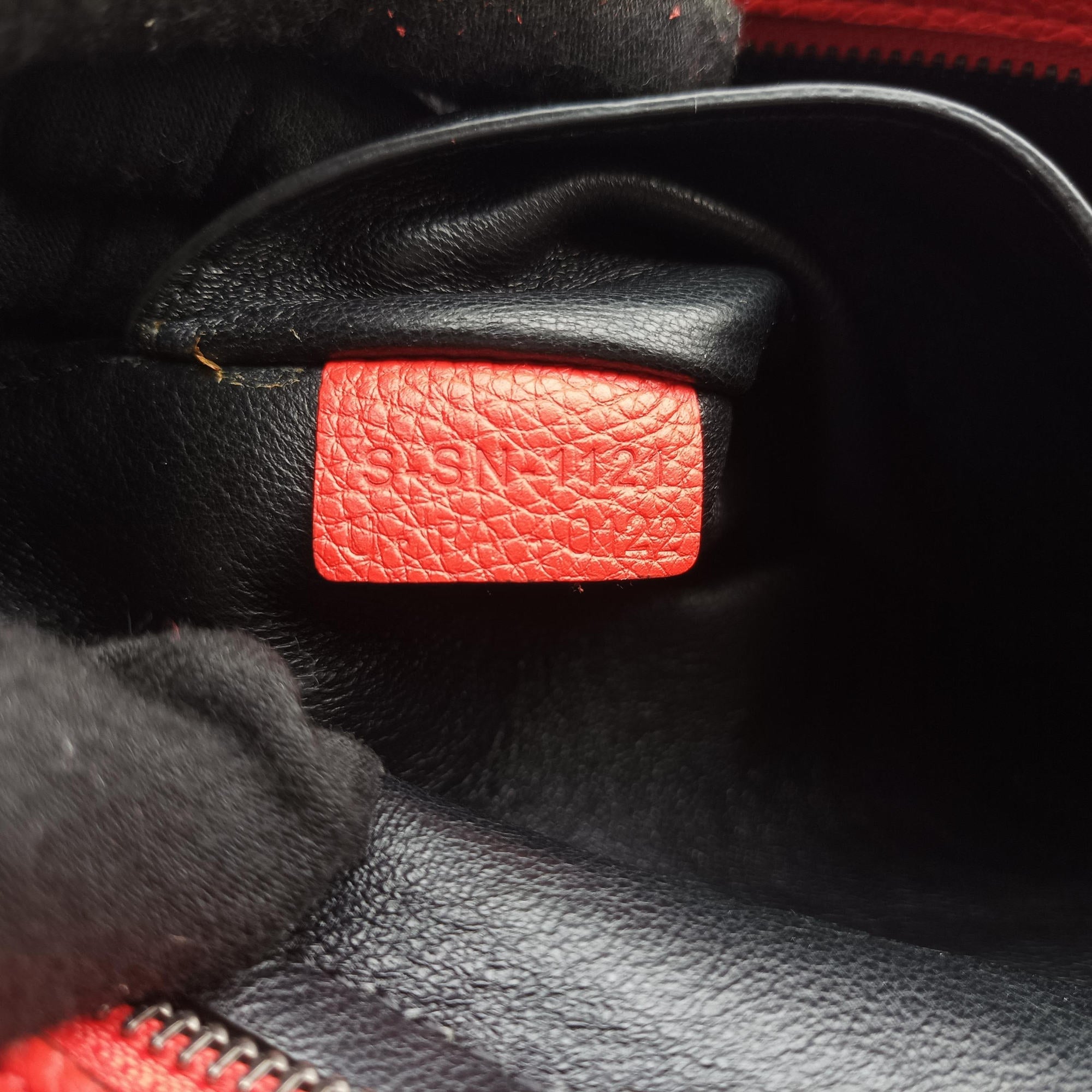 Secondhand Celine Trapeze Orange Suede×leather  shoulderbag | stylenewstar