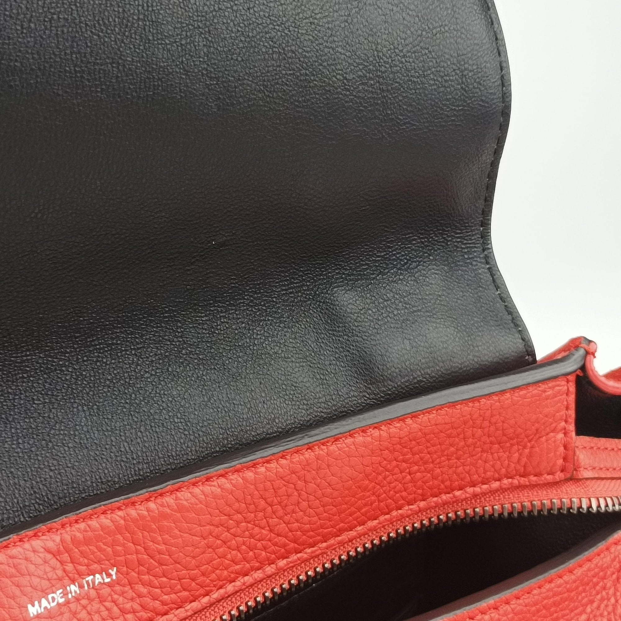 Secondhand Celine Trapeze Orange Suede×leather  shoulderbag | stylenewstar
