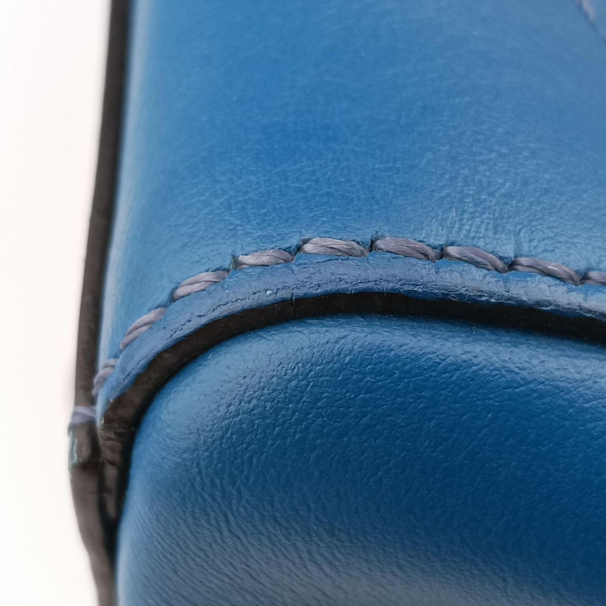 Pre-owned Fendi Dotcom Blue Leather 8BN293 shoulderbag | stylenewstar